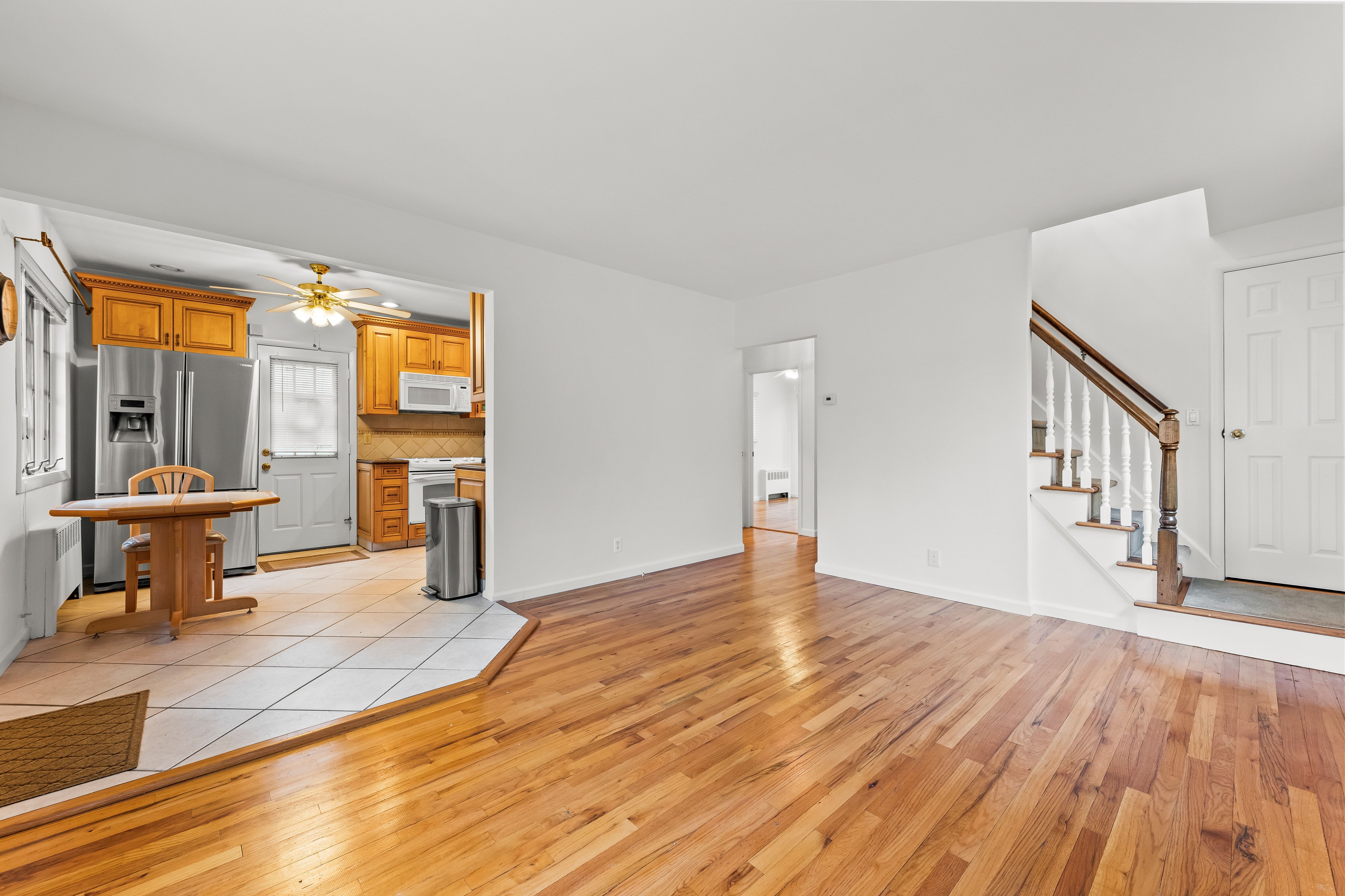  54 Edgewood Road, Port Washington, NY, 11050 - 物件實景