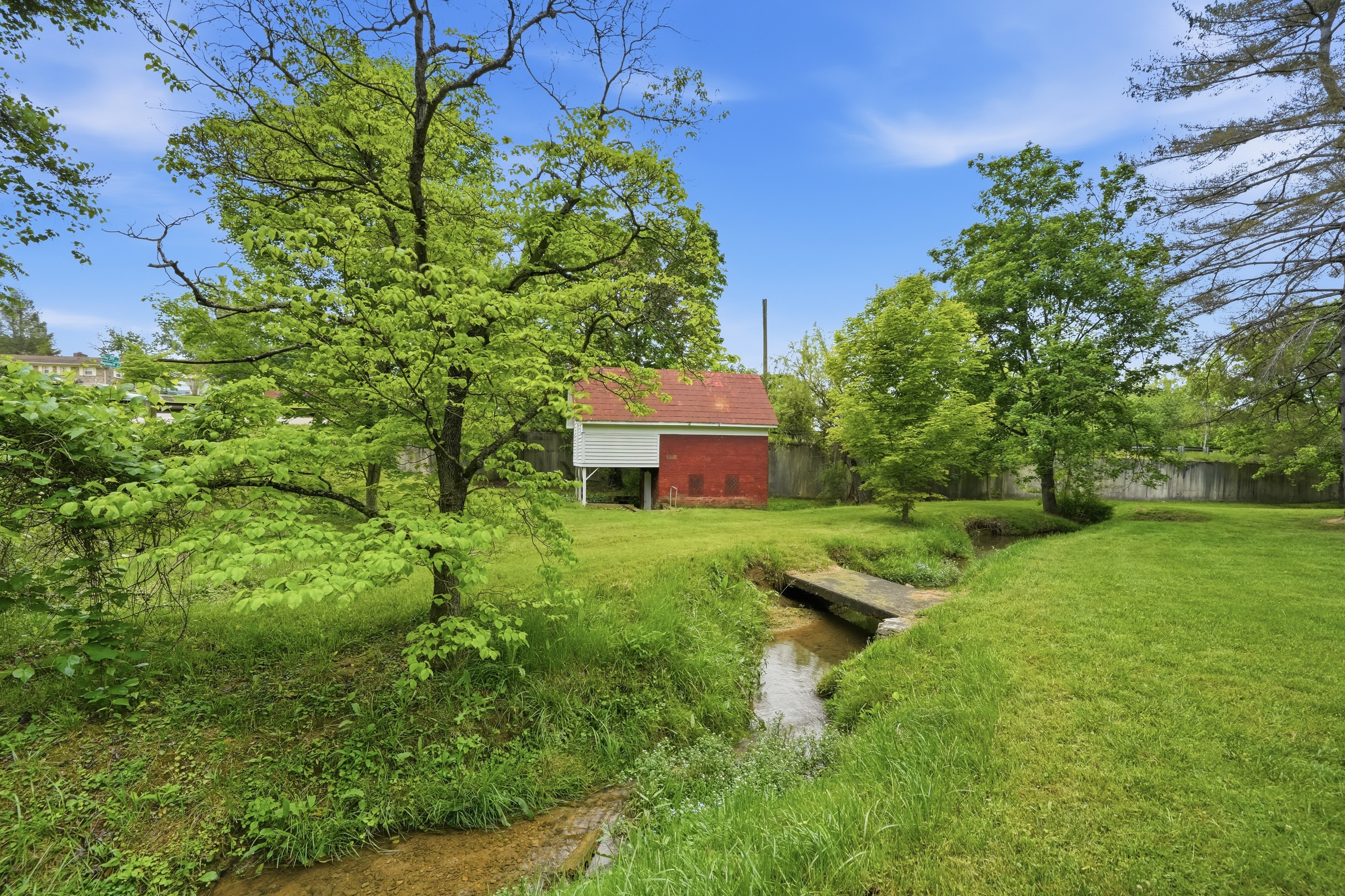  240 Maplehurst Lane, Bluff City, TN 37618 - 物件實景