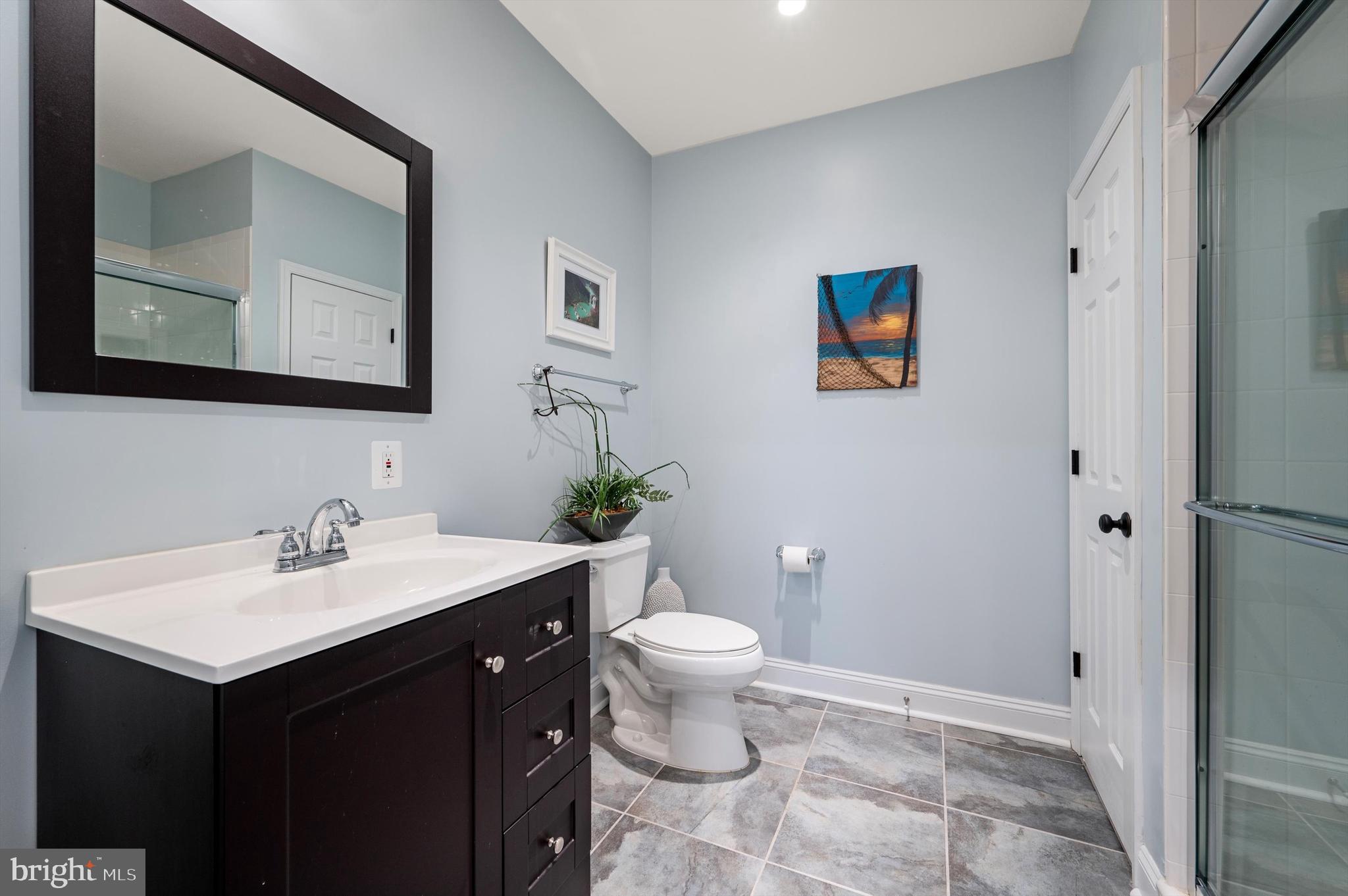 Leesburg, Virginia, 20175, United States, 4 Bedrooms Bedrooms, ,6 BathroomsBathrooms,Residential,For Sale,1975882