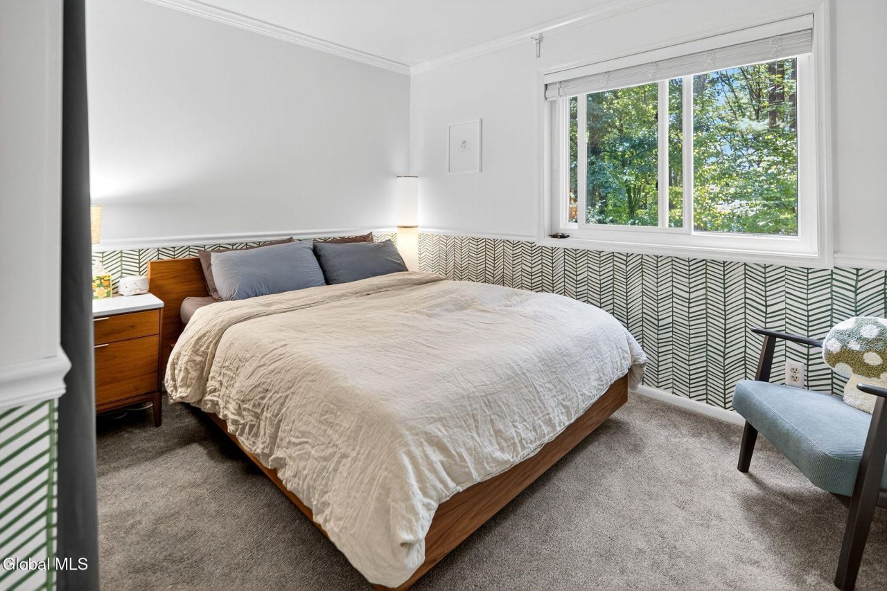 Valatie, New York, 12184, United States, 5 Bedrooms Bedrooms, ,3 BathroomsBathrooms,Residential,For Sale,1924980