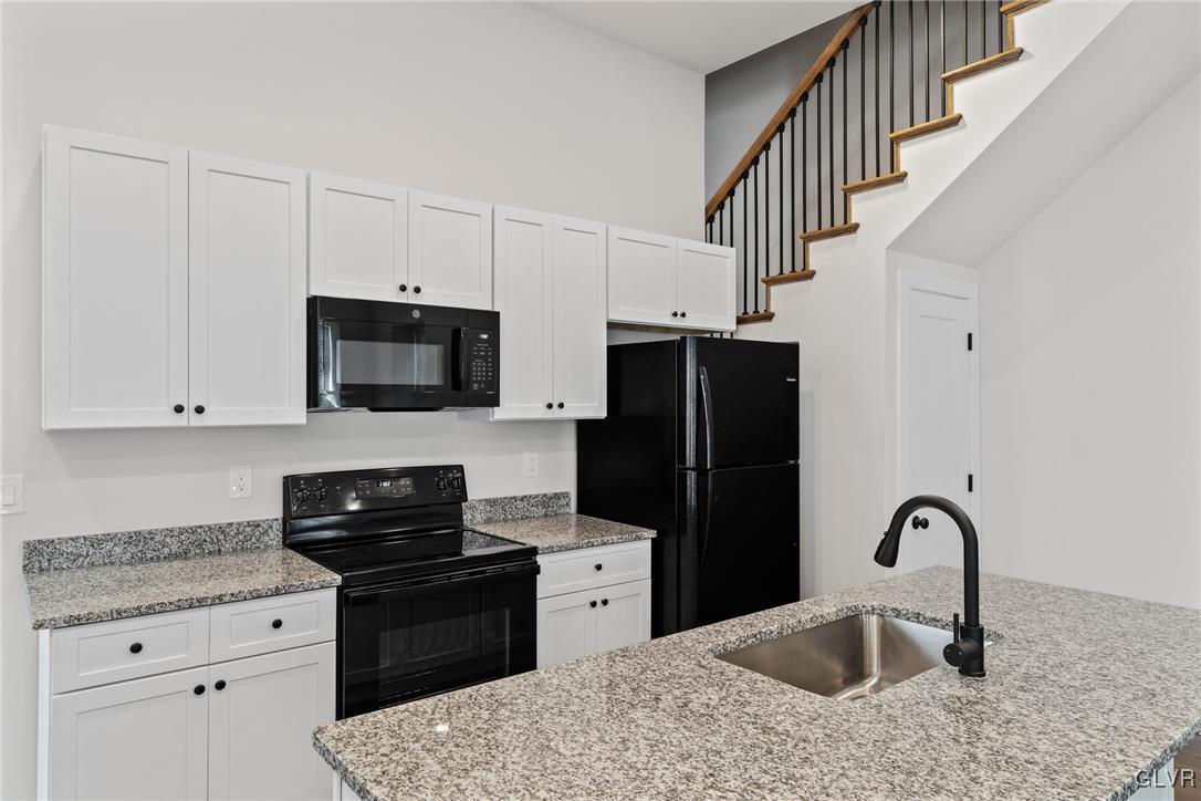 Allentown City, Pennsylvania, 18109, United States, 5 Bedrooms Bedrooms, ,5 BathroomsBathrooms,Residential,For Sale,1759200