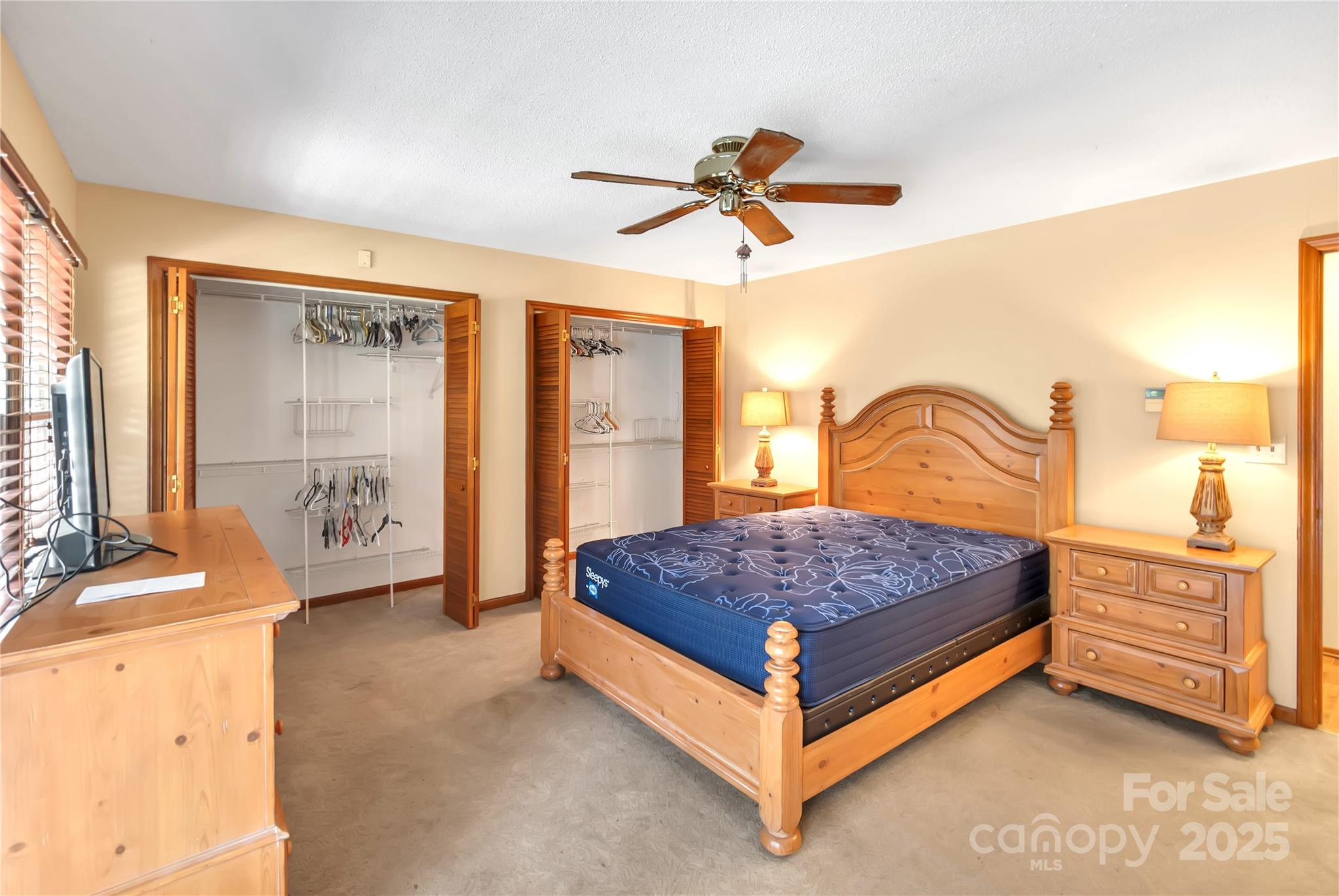 Kings Mountain, North Carolina, 28086, United States, 3 Bedrooms Bedrooms, ,3 BathroomsBathrooms,Residential,For Sale,1941598