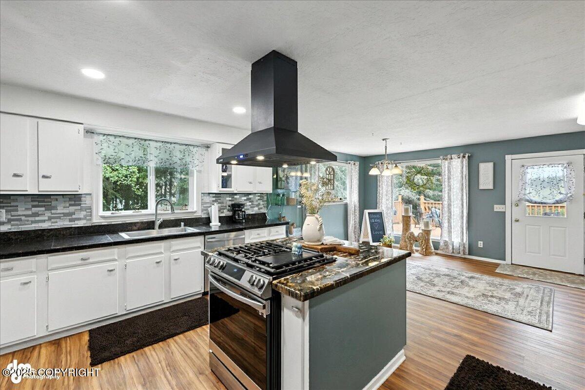 Sterling, Alaska, 99672, United States, 4 Bedrooms Bedrooms, ,2 BathroomsBathrooms,Residential,For Sale,1981228