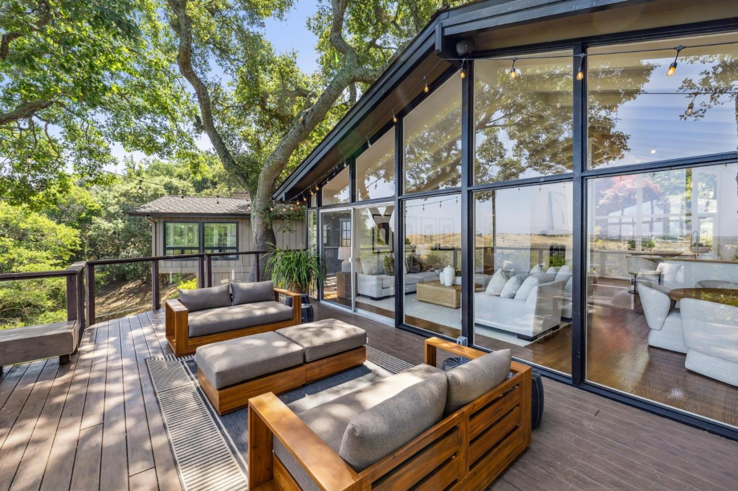 Portola Valley, California, 94028, United States, 6 Bedrooms Bedrooms, ,6 BathroomsBathrooms,Residential,For Sale,1917996