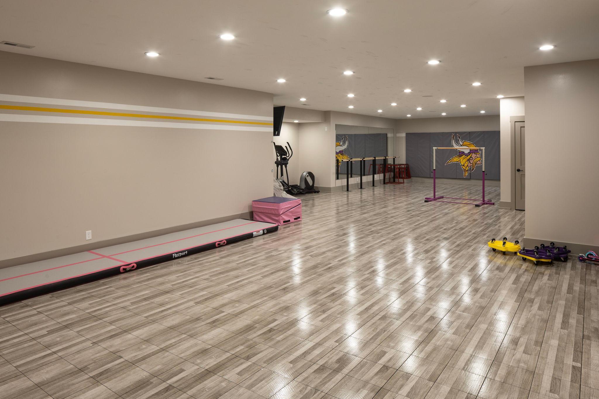 Minnetrista, Minnesota, 55364, United States, 5 Bedrooms Bedrooms, ,5 BathroomsBathrooms,Residential,For Sale,1891074