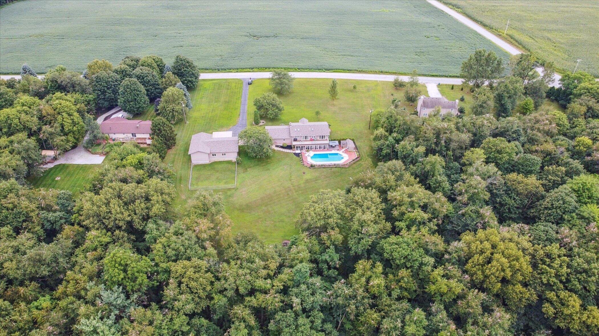 New Carlisle, Indiana, 46552, United States, 4 Bedrooms Bedrooms, ,2 BathroomsBathrooms,Residential,For Sale,1924883
