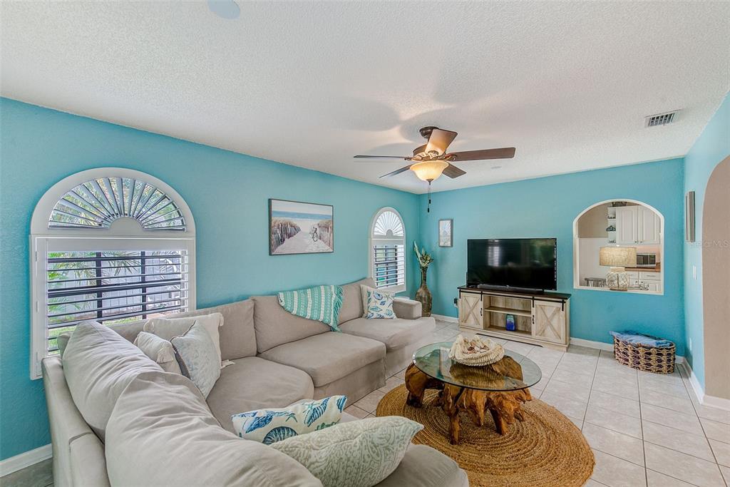 Largo, Florida, 33773, United States, 3 Bedrooms Bedrooms, ,2 BathroomsBathrooms,Residential,For Sale,1939430