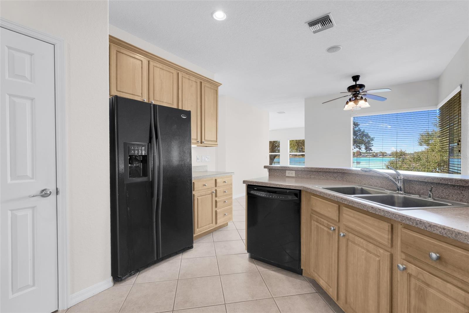 CLERMONT, Florida, 34711, United States, 4 Bedrooms Bedrooms, ,4 BathroomsBathrooms,Residential,For Sale,2003496