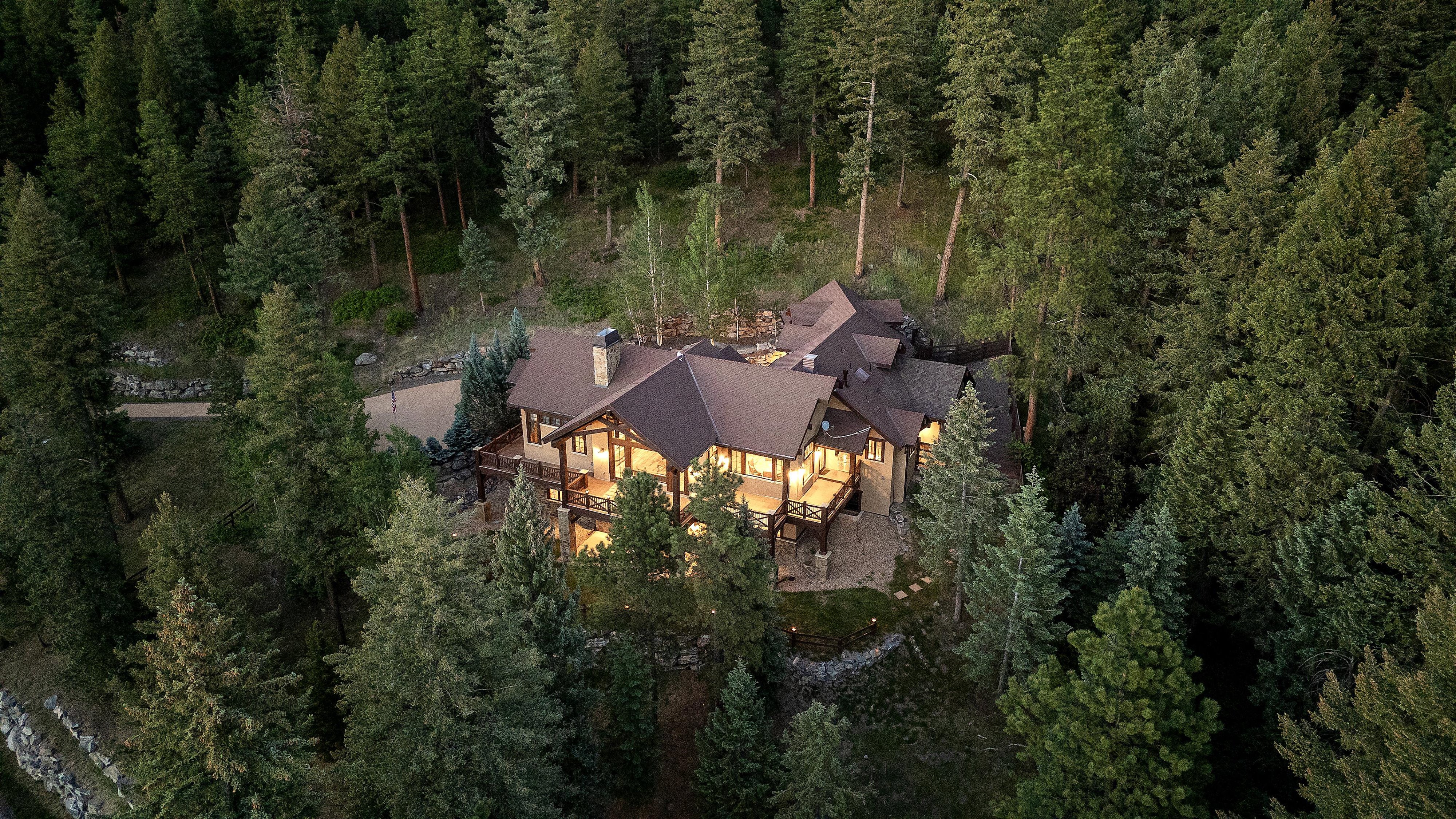  Impressive Mountain Retreat Nestled in the Exclusive Enclave of West Ranch - 物件實景