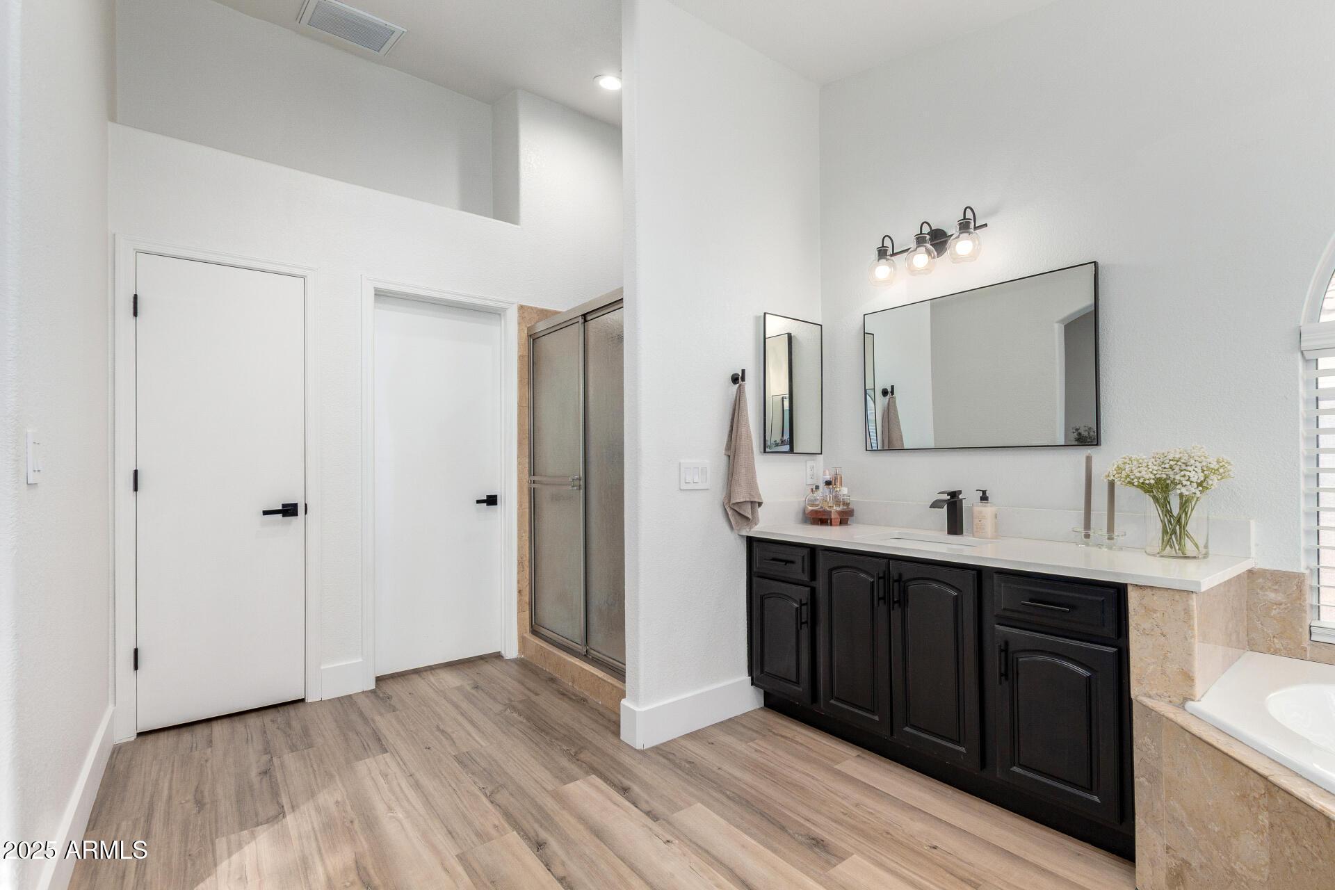 Peoria, Arizona, 85382, United States, 3 Bedrooms Bedrooms, ,2 BathroomsBathrooms,Residential,For Sale,2006297