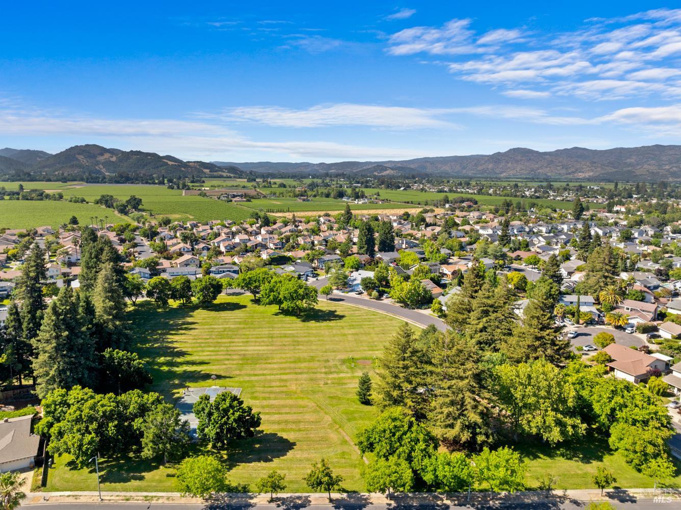 Napa, California, 94558, United States, 4 Bedrooms Bedrooms, ,Residential,For Sale,2048709