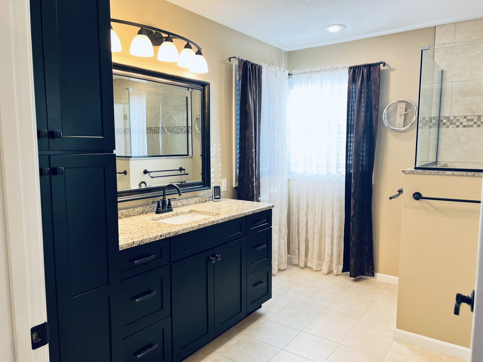 Hannibal, Missouri, 6341, United States, 4 Bedrooms Bedrooms, ,4 BathroomsBathrooms,Residential,For Sale,2005441