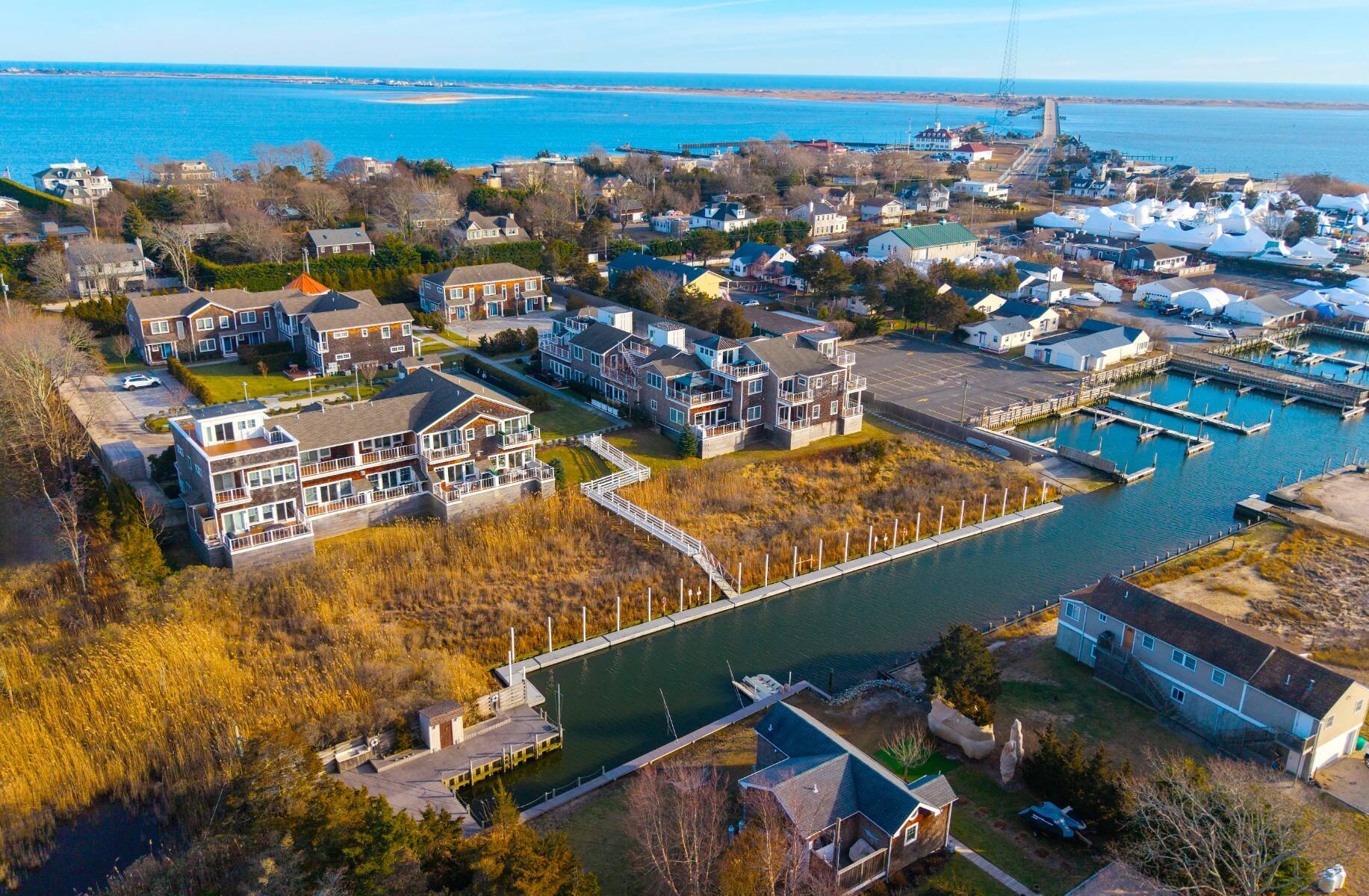  Mint-Condition Condo with Pool & Dock - 1.5 miles to Ocean Beach - 物件實景