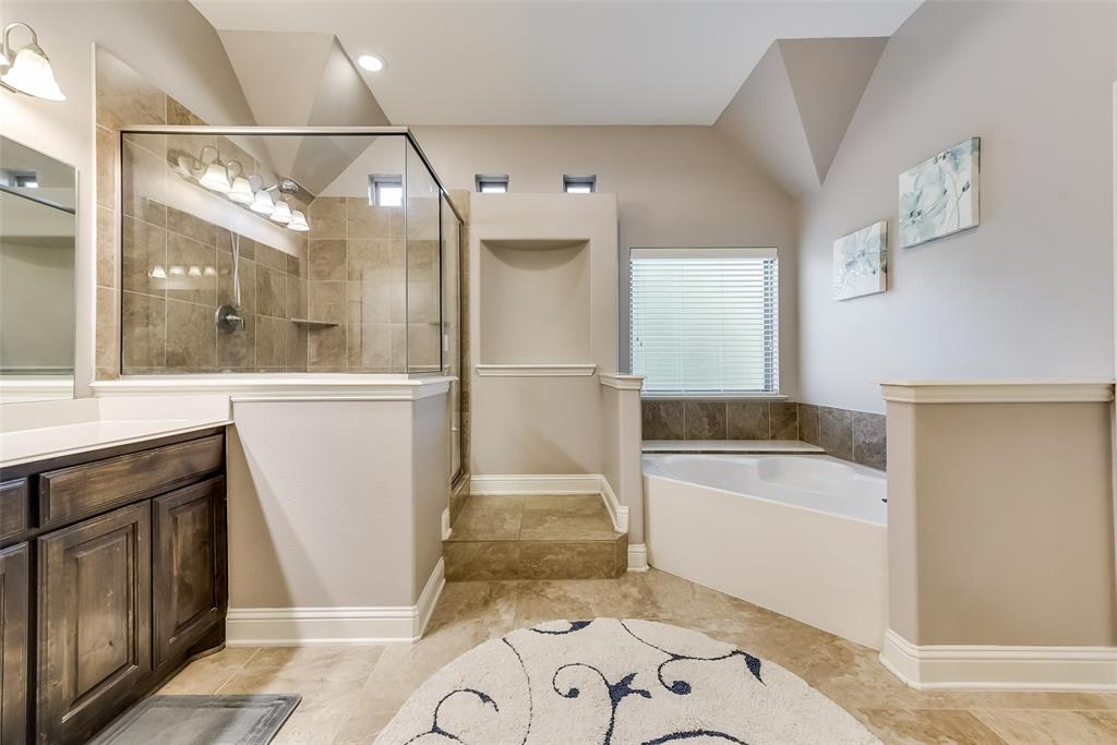 Mclendon Chisholm, Texas, 75032, United States, 5 Bedrooms Bedrooms, ,4 BathroomsBathrooms,Residential,For Sale,1900639