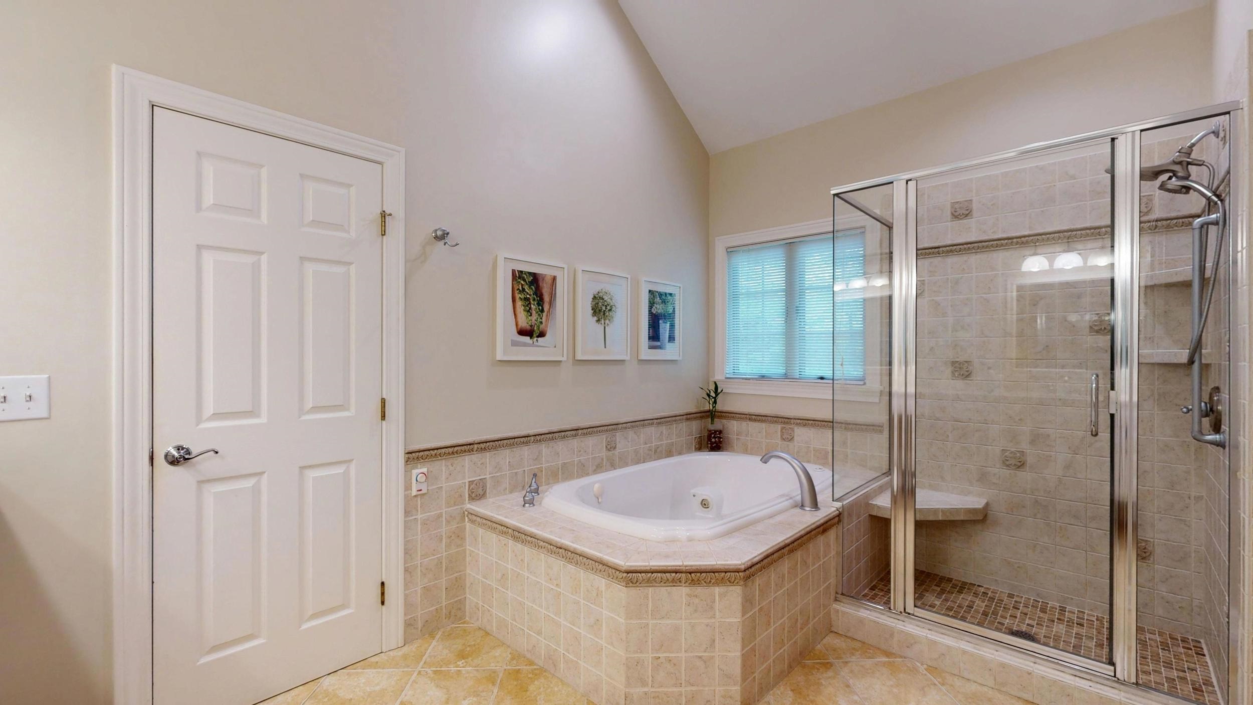 Midland, Michigan, 48642, United States, 5 Bedrooms Bedrooms, ,5 BathroomsBathrooms,Residential,For Sale,2049477