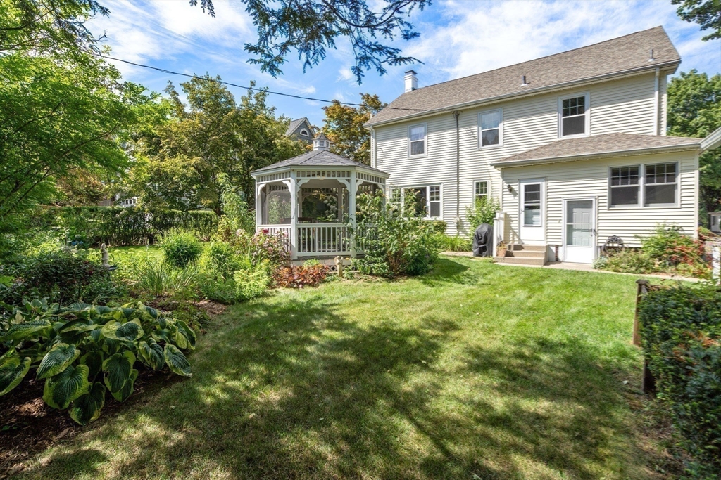 Holyoke, Massachusetts, 01040, United States, 4 Bedrooms Bedrooms, ,2 BathroomsBathrooms,Residential,For Sale,1939451