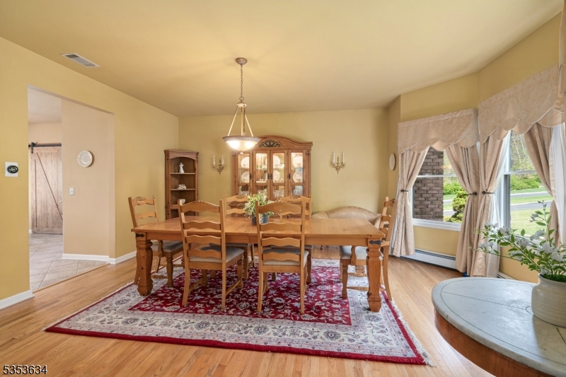 Andover Twp., New Jersey, 07821, United States, 4 Bedrooms Bedrooms, ,3 BathroomsBathrooms,Residential,For Sale,1793413