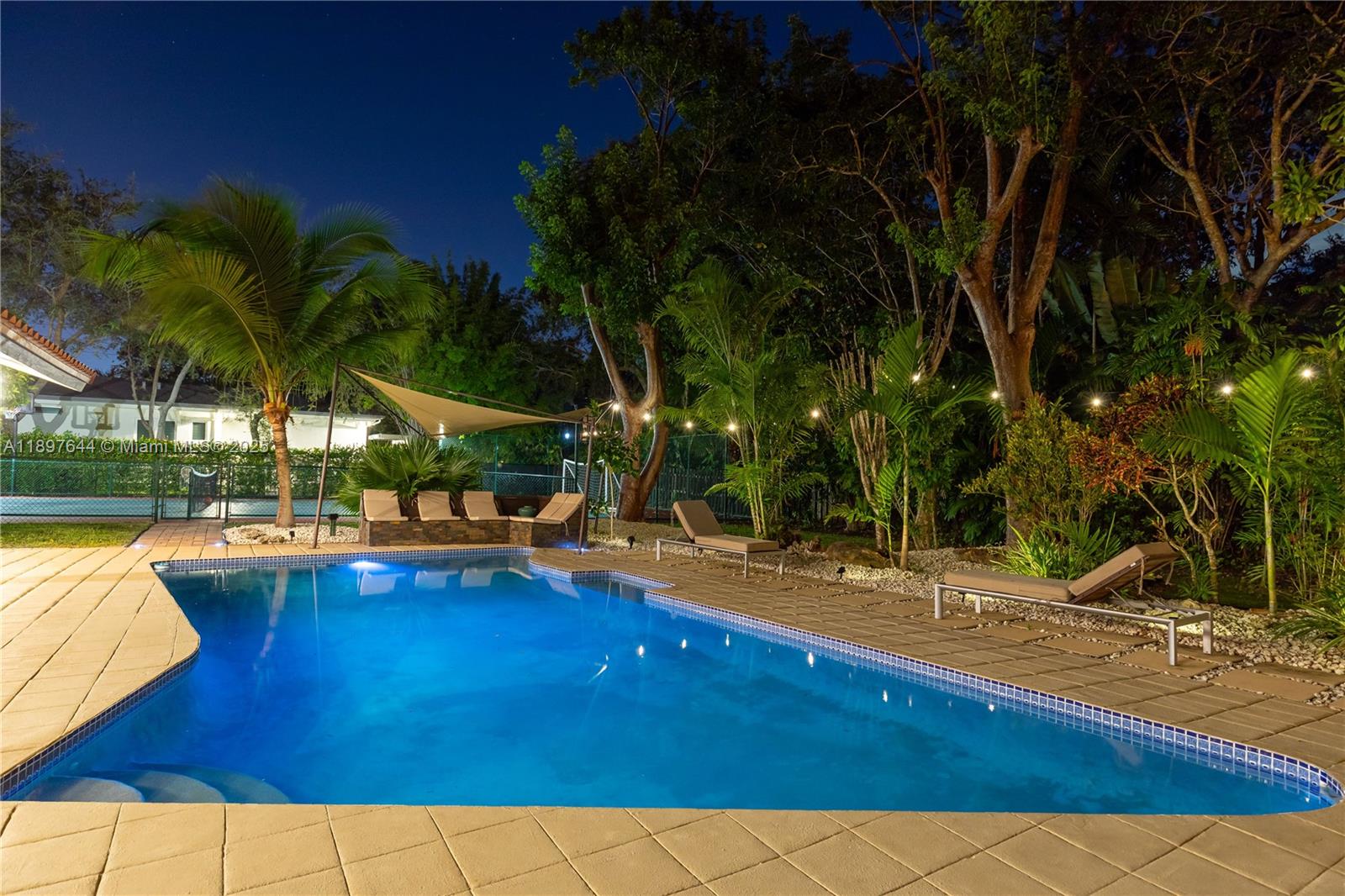 Palmetto Bay, Florida, 33157, United States, 4 Bedrooms Bedrooms, ,4 BathroomsBathrooms,Residential,For Sale,1966916