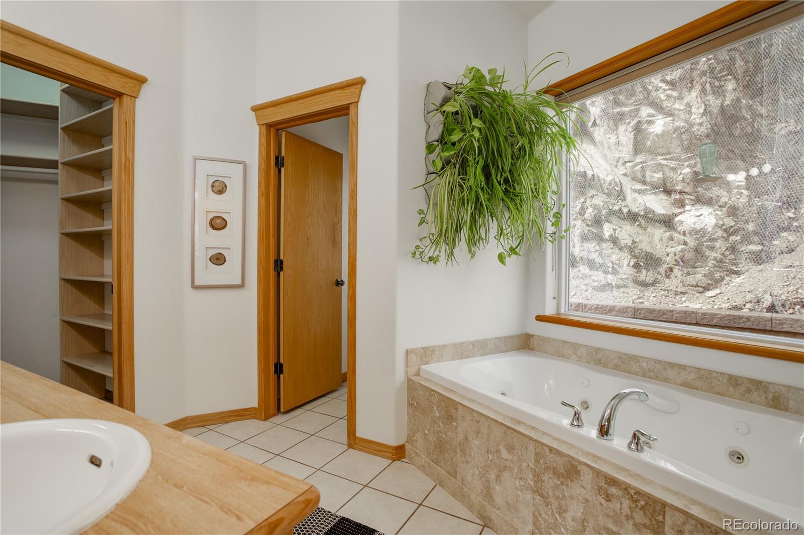Littleton, Colorado, 80127, United States, 3 Bedrooms Bedrooms, ,2 BathroomsBathrooms,Residential,For Sale,1846692