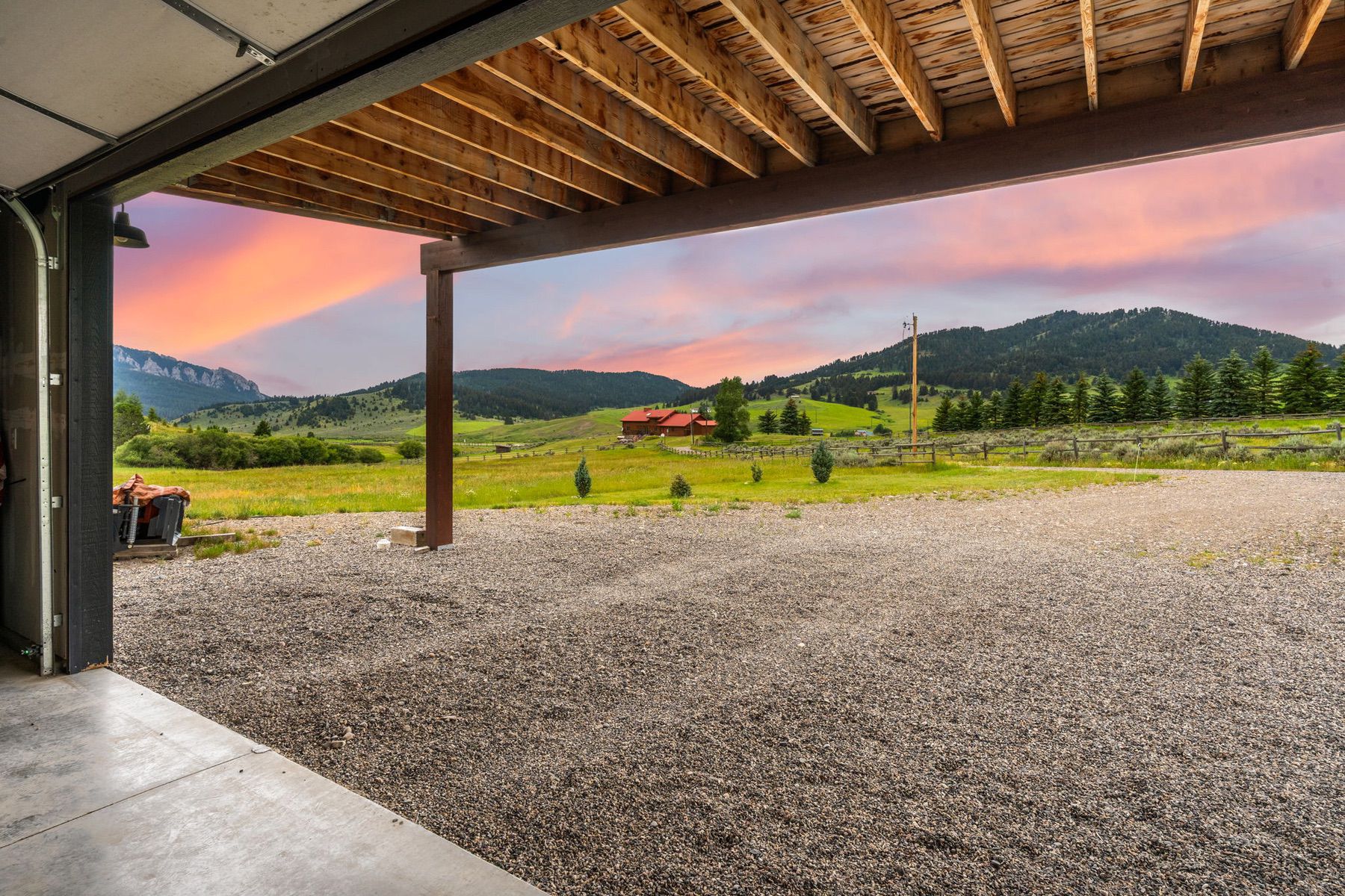  215 Timberline Creek Dr - 物件實景