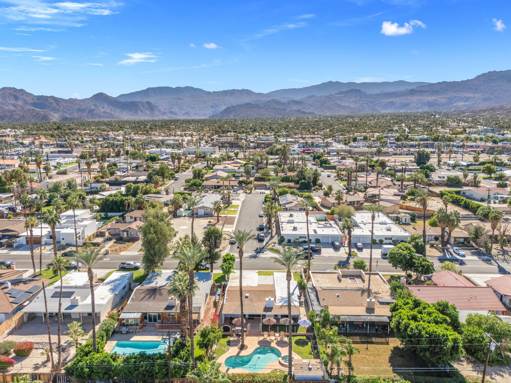 Palm Desert, California, 92260, United States, 3 Bedrooms Bedrooms, ,2 BathroomsBathrooms,Residential,For Sale,1989657