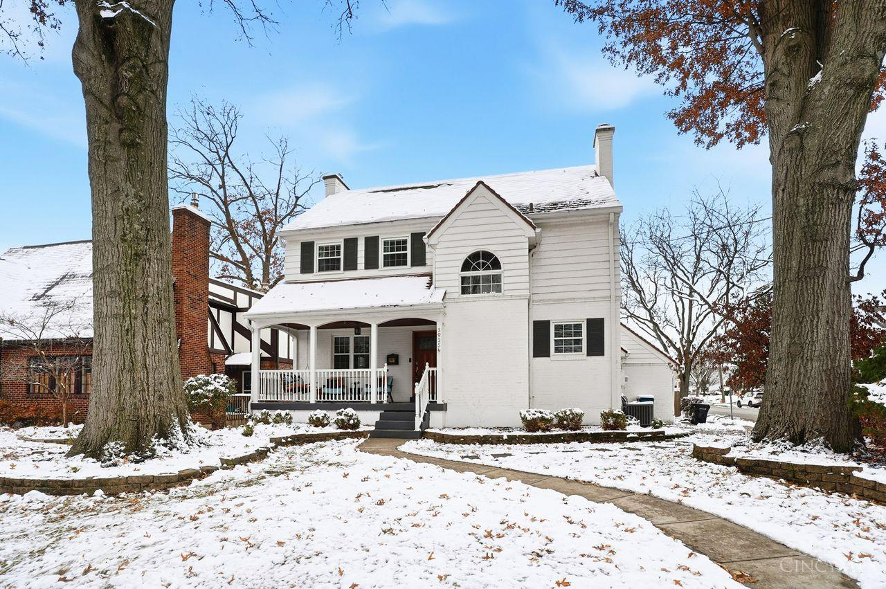 Cincinnati, Ohio, 45209, United States, 3 Bedrooms Bedrooms, ,4 BathroomsBathrooms,Residential,For Sale,2003338