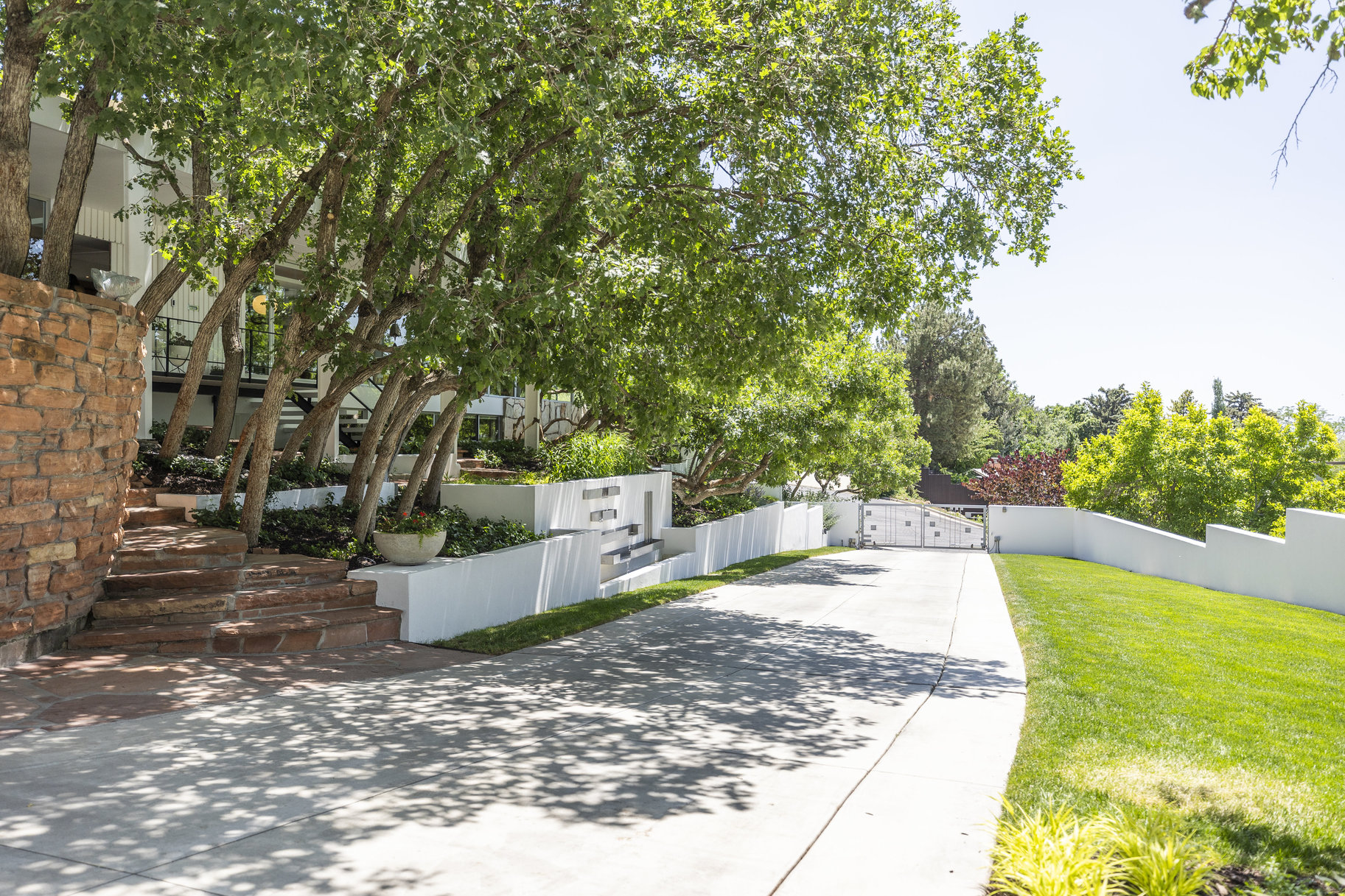  A Mid-Century Masterpiece with Soul and Provenance - 物件實景