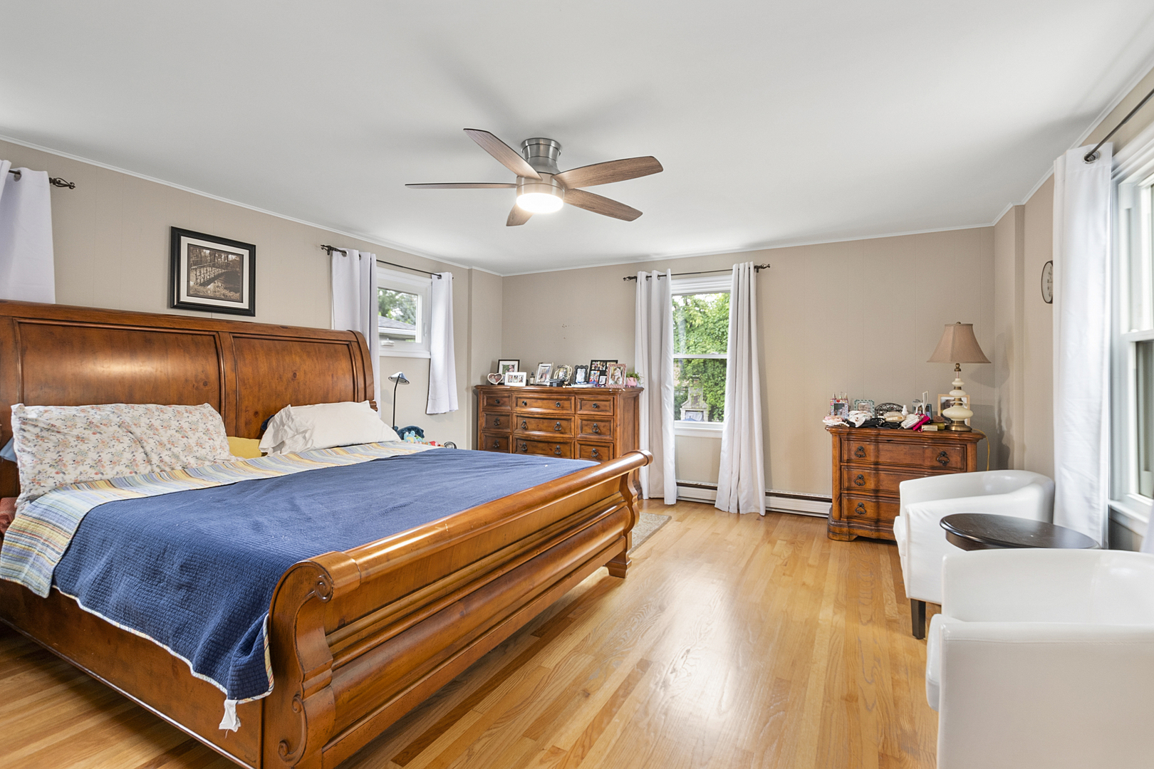 River Forest, Illinois, 60305, United States, 4 Bedrooms Bedrooms, ,3 BathroomsBathrooms,Residential,For Sale,1926113
