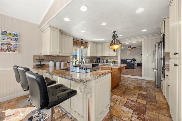 Canyon Lake, California, 92587, United States, 3 Bedrooms Bedrooms, ,2 BathroomsBathrooms,Residential,For Sale,2030791