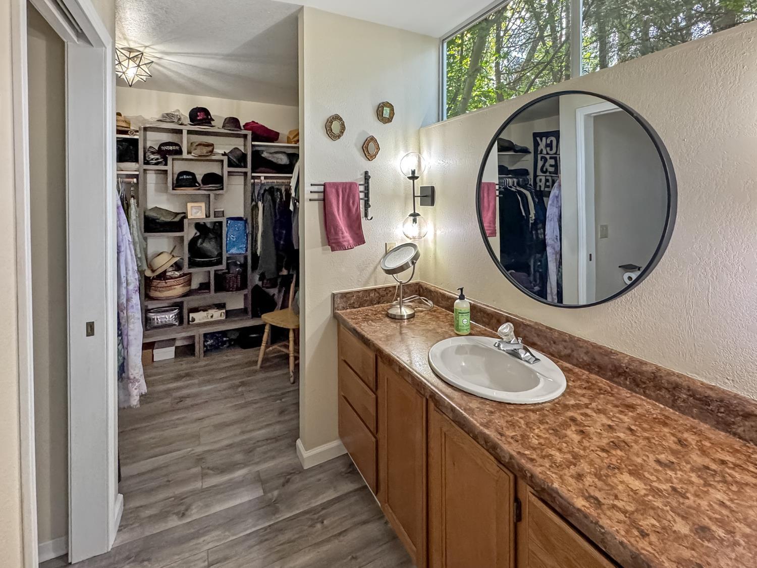 Grass Valley, California, 95945, United States, 3 Bedrooms Bedrooms, ,2 BathroomsBathrooms,Residential,For Sale,1944536