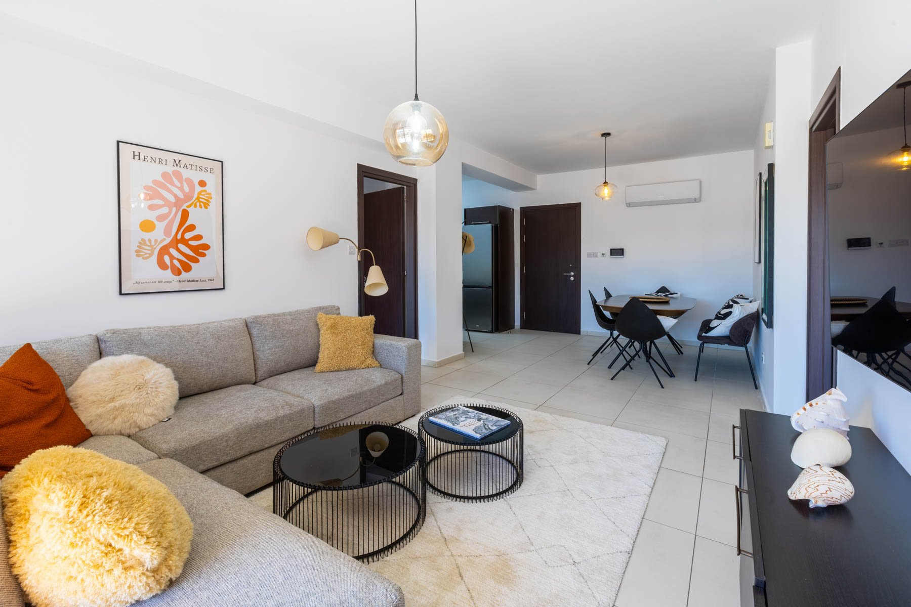  Move-In-Ready Two Bedroom Apartment in a Gated Complex, Universal, Pafos - 物件實景