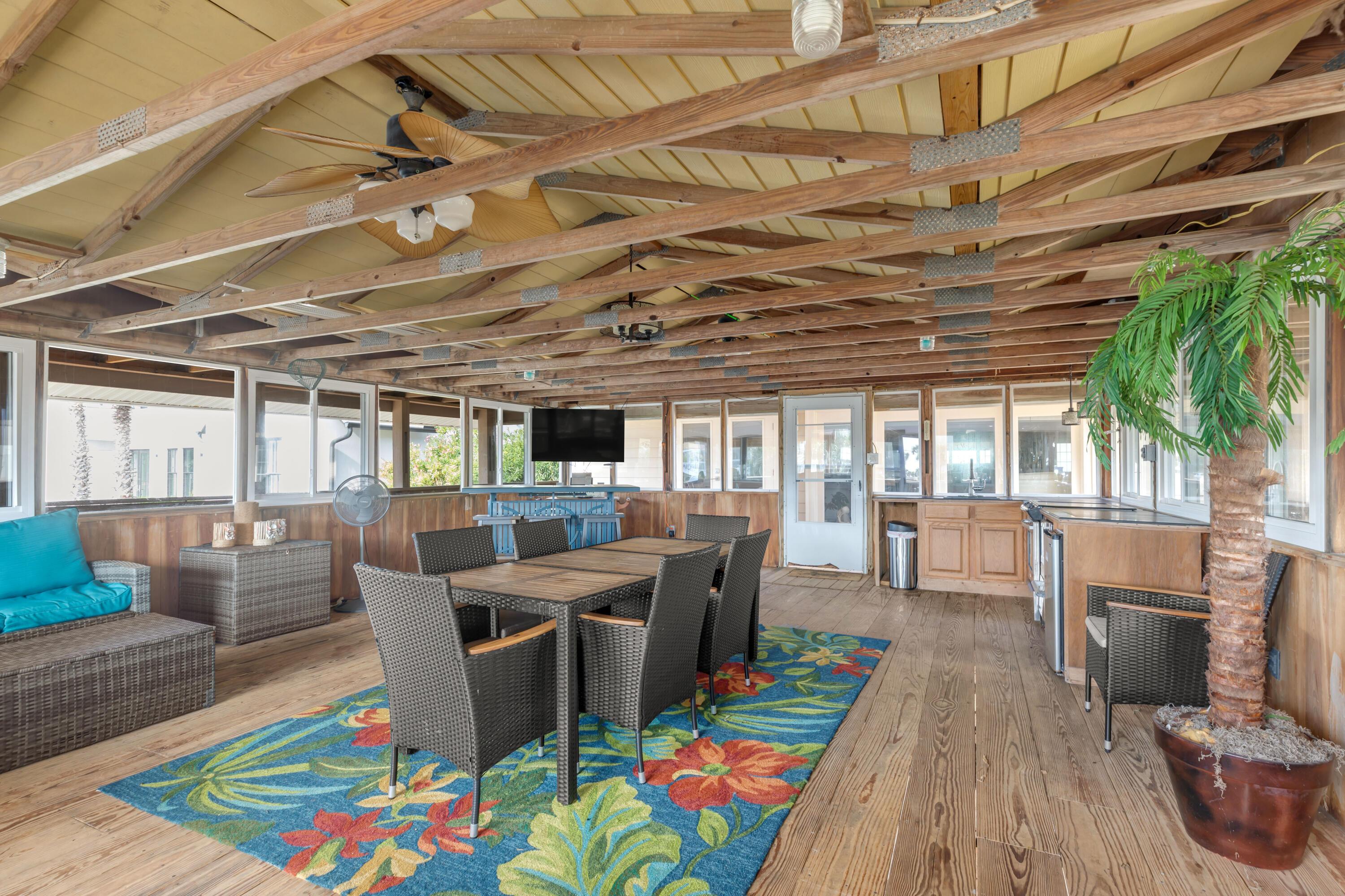 Destin, Florida, 32541, United States, 6 Bedrooms Bedrooms, ,6 BathroomsBathrooms,Residential,For Sale,1996385
