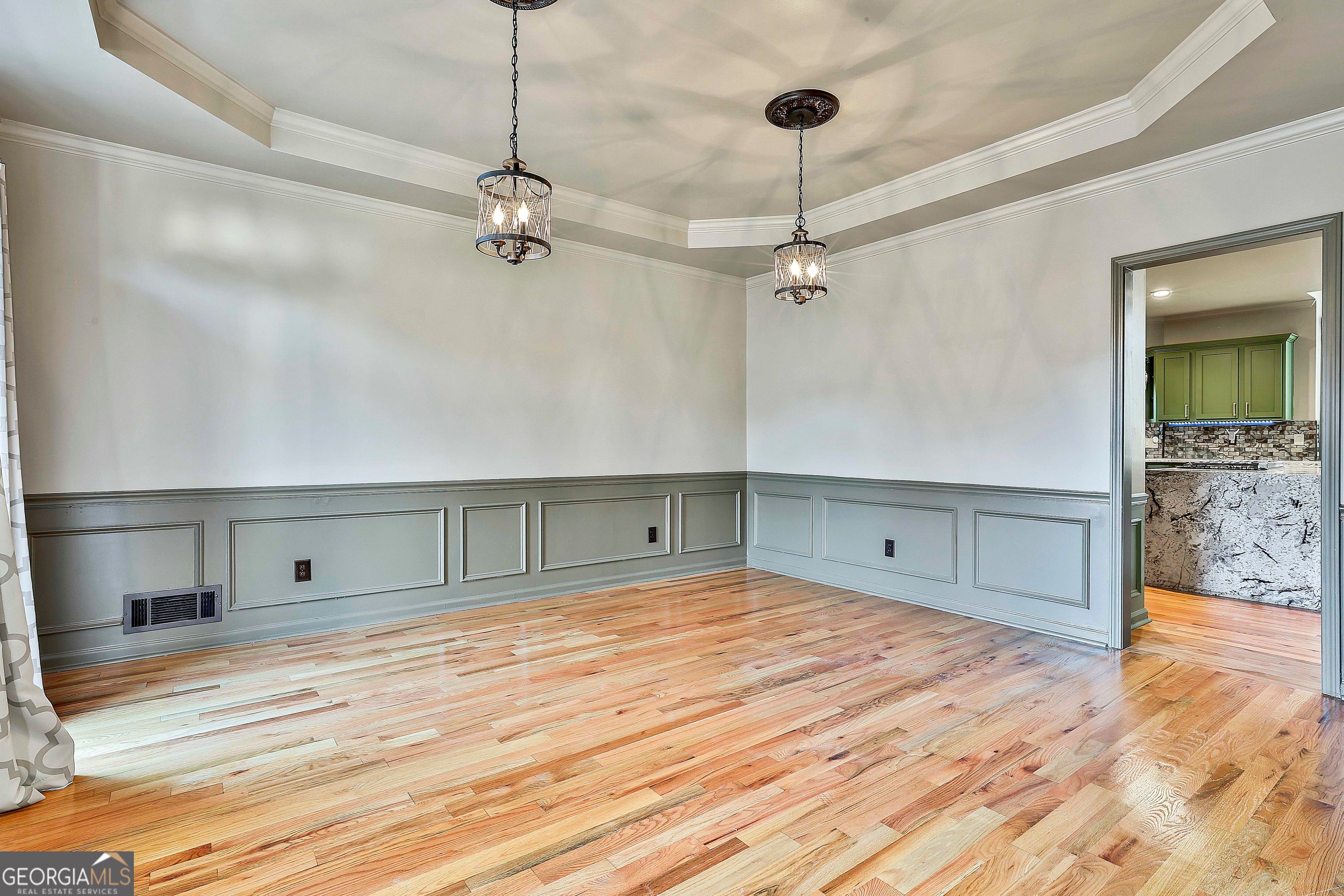 Tyrone, Georgia, 30290, United States, 4 Bedrooms Bedrooms, ,4 BathroomsBathrooms,Residential,For Sale,1922559