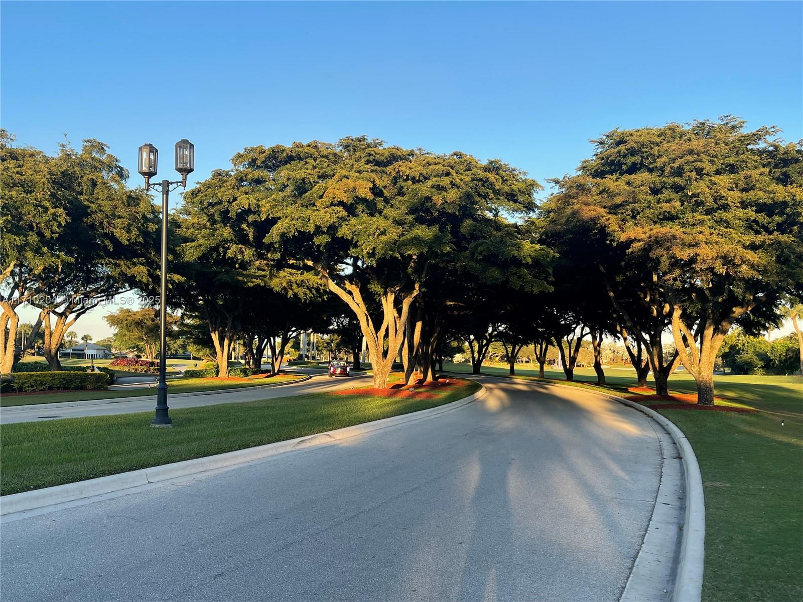 Boca Raton, Florida, 33498, United States, 3 Bedrooms Bedrooms, ,4 BathroomsBathrooms,Residential,For Sale,1684382