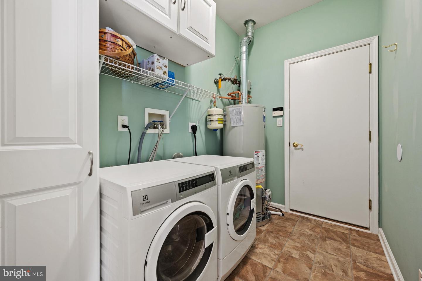 Princeton Junction, New Jersey, 08550, United States, 2 Bedrooms Bedrooms, ,2 BathroomsBathrooms,Residential,For Sale,1989105