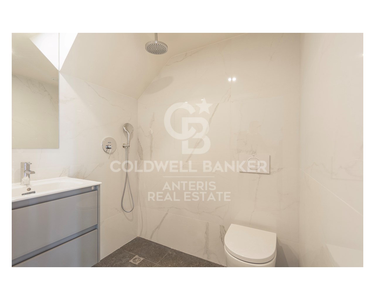 Barcelona, Barcelona, Sants ? Montju?c, Sants - Ba, Barcelona, Catalonia, ES, 3 Bedrooms Bedrooms, ,2 BathroomsBathrooms,Residential,For Sale,Barcelona, Barcelona, Sants ? Montju?c, Sants - Ba,1556908