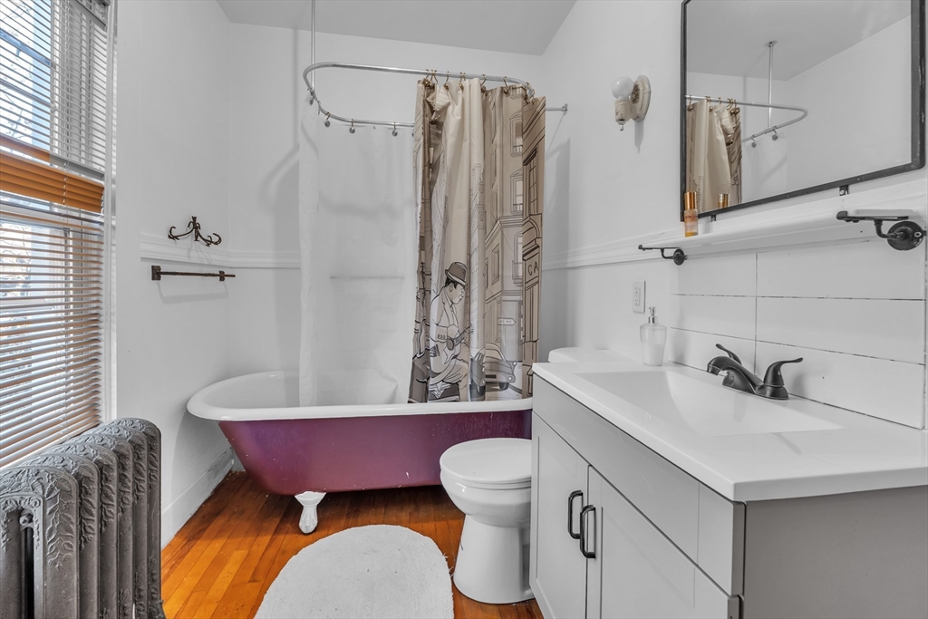 Orange, Massachusetts, 01364, United States, 7 Bedrooms Bedrooms, ,6 BathroomsBathrooms,Residential,For Sale,1991078