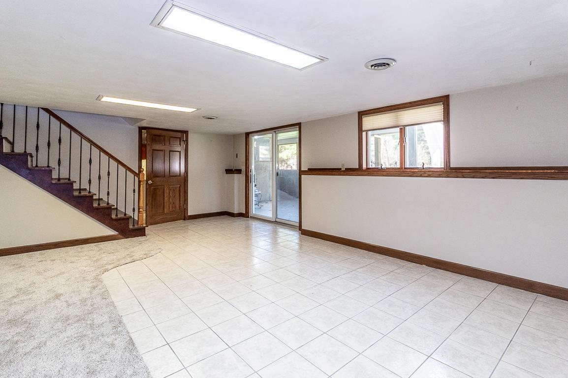 New London, Wisconsin, 54961-8021, United States, 4 Bedrooms Bedrooms, ,2 BathroomsBathrooms,Residential,For Sale,2008203