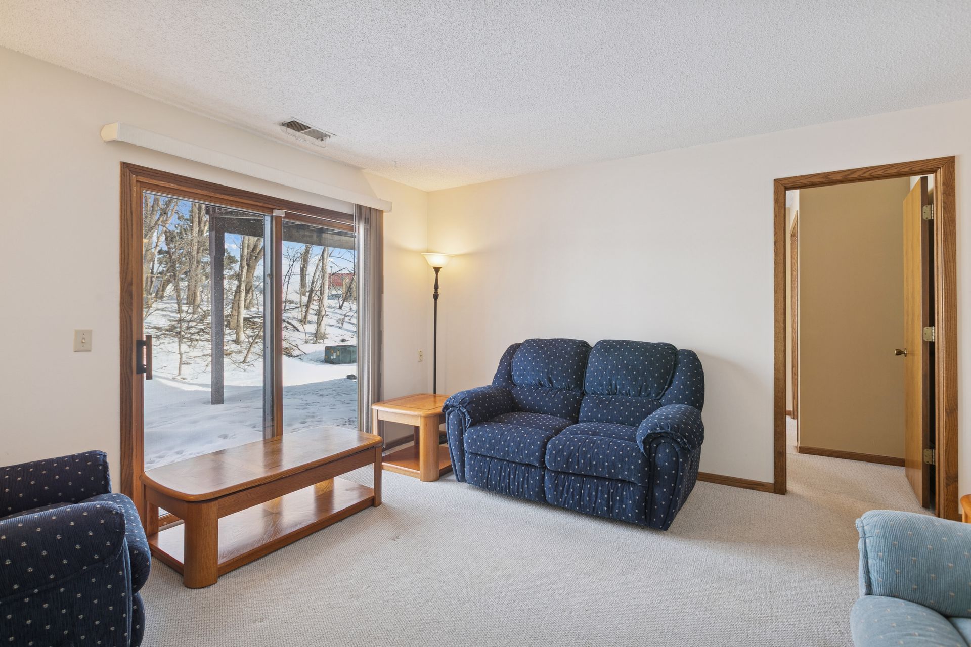  Spacious Townhome with Private Outdoor Spaces - 物件實景