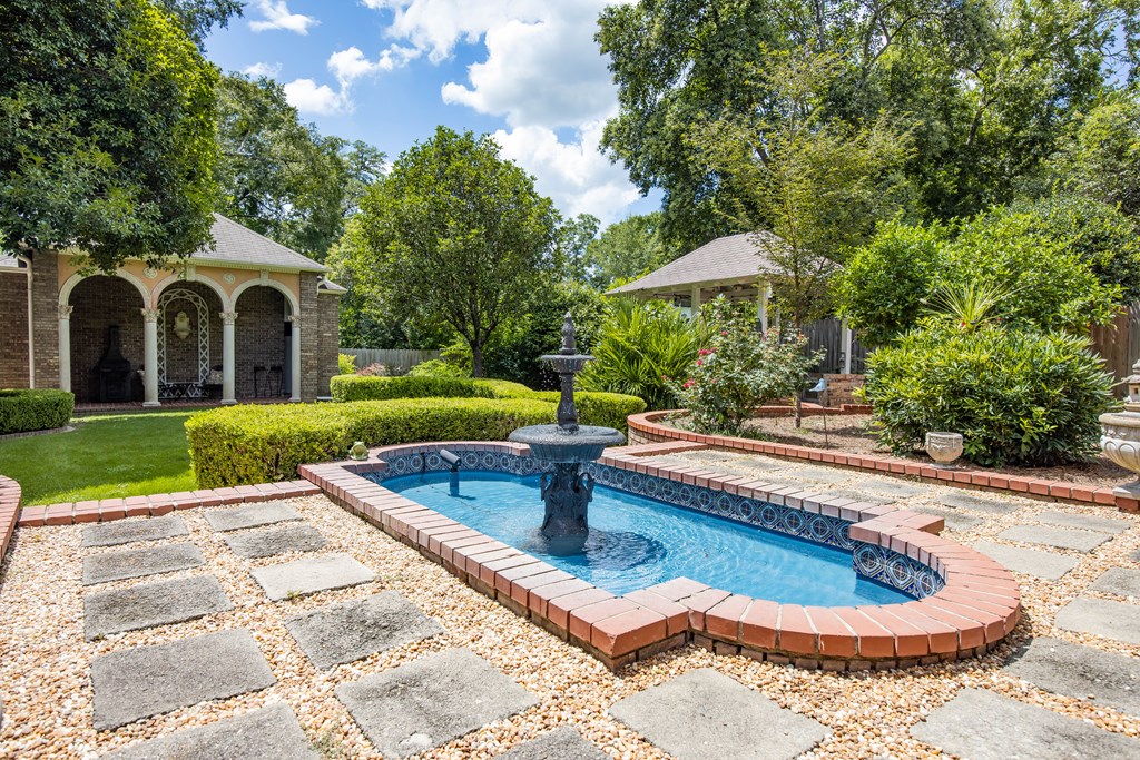 Columbus, Georgia, 31906, United States, 5 Bedrooms Bedrooms, ,4 BathroomsBathrooms,Residential,For Sale,1906987