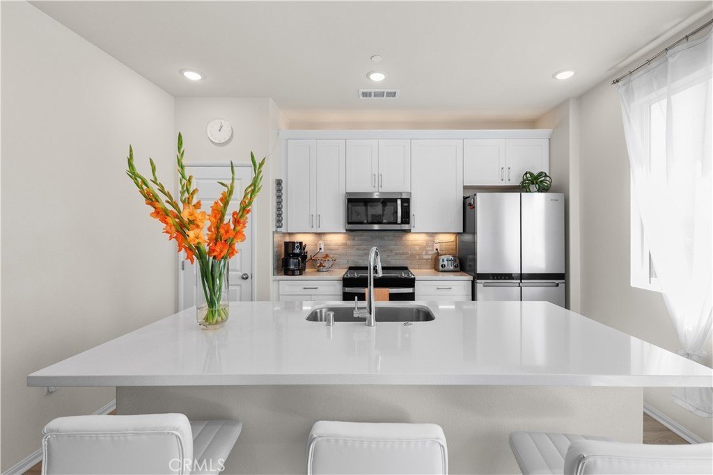 Redlands, California, 92374, United States, 3 Bedrooms Bedrooms, ,3 BathroomsBathrooms,Residential,For Sale,1910468