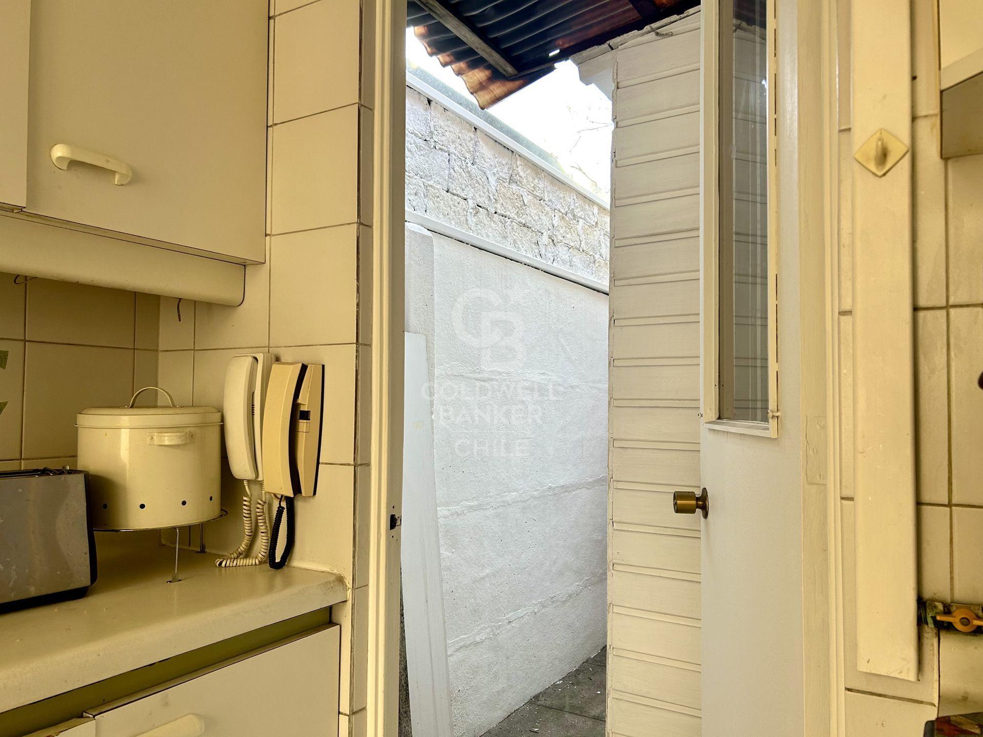 Vitacura, Chile, 3 Bedrooms Bedrooms, ,2 BathroomsBathrooms,Residential,For Sale,1867345