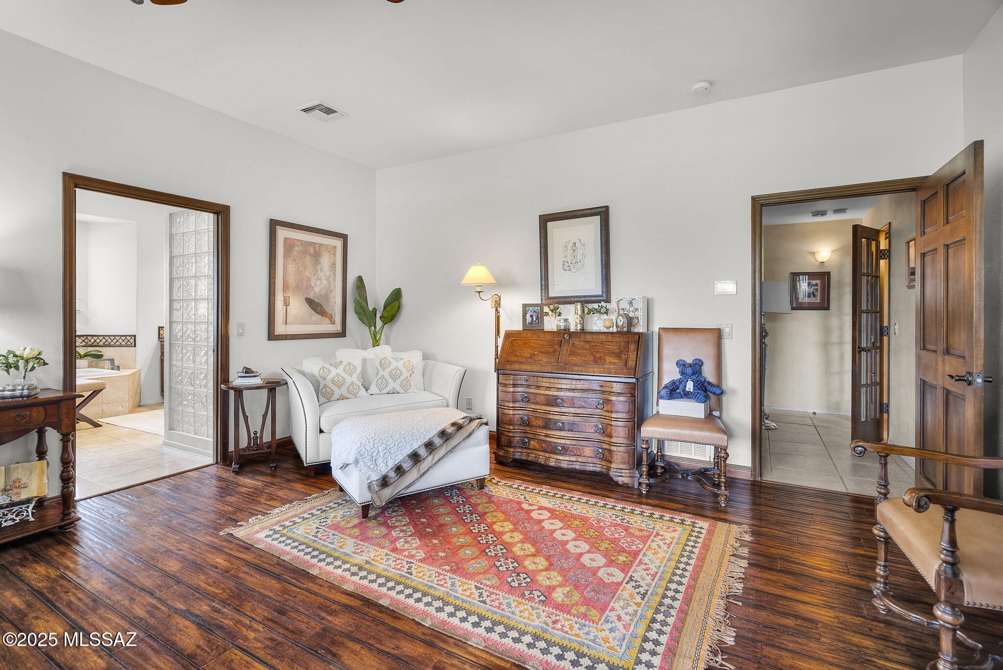 Nogales, Arizona, 85621, United States, 4 Bedrooms Bedrooms, ,7 BathroomsBathrooms,Residential,For Sale,1975895