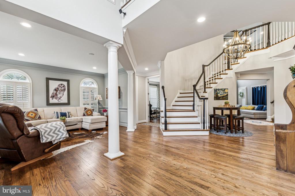 Manassas, Virginia, 20112, United States, 5 Bedrooms Bedrooms, ,5 BathroomsBathrooms,Residential,For Sale,1825143