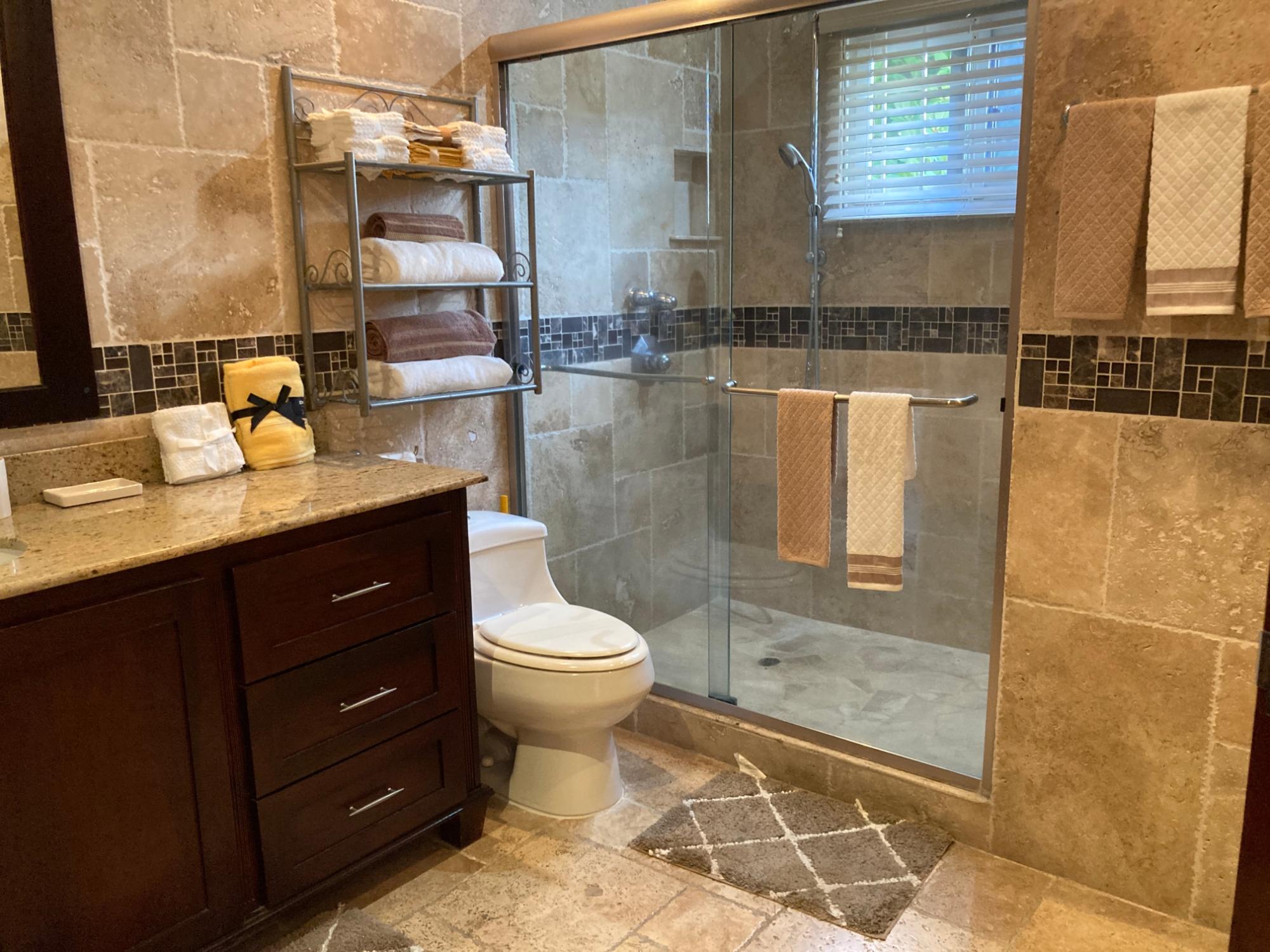 Kingston & St. Andrew, JM, 3 Bedrooms Bedrooms, ,4 BathroomsBathrooms,Residential,For Sale,2003335