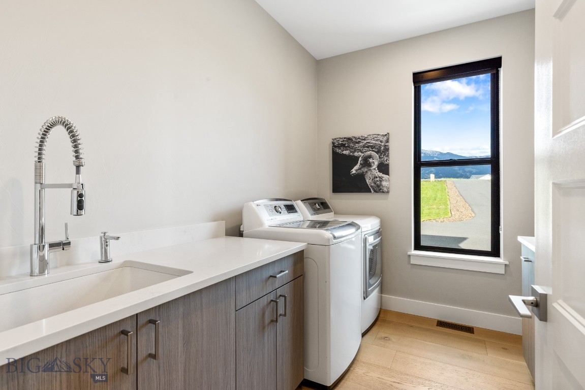 Bozeman, Montana, 59715, United States, 5 Bedrooms Bedrooms, ,5 BathroomsBathrooms,Residential,For Sale,1838122