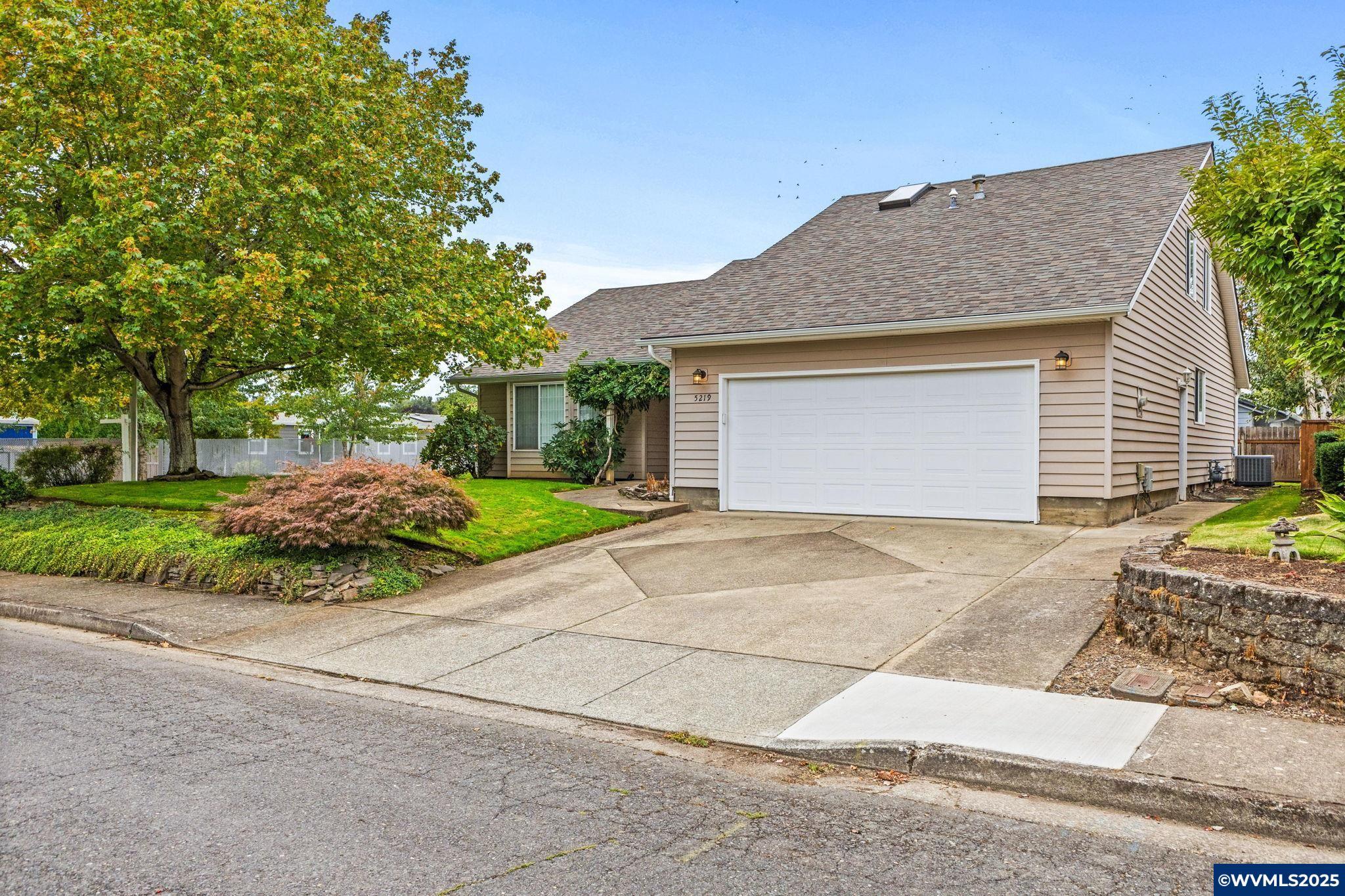 Keizer, Oregon, 97303, United States, 4 Bedrooms Bedrooms, ,3 BathroomsBathrooms,Residential,For Sale,1963080
