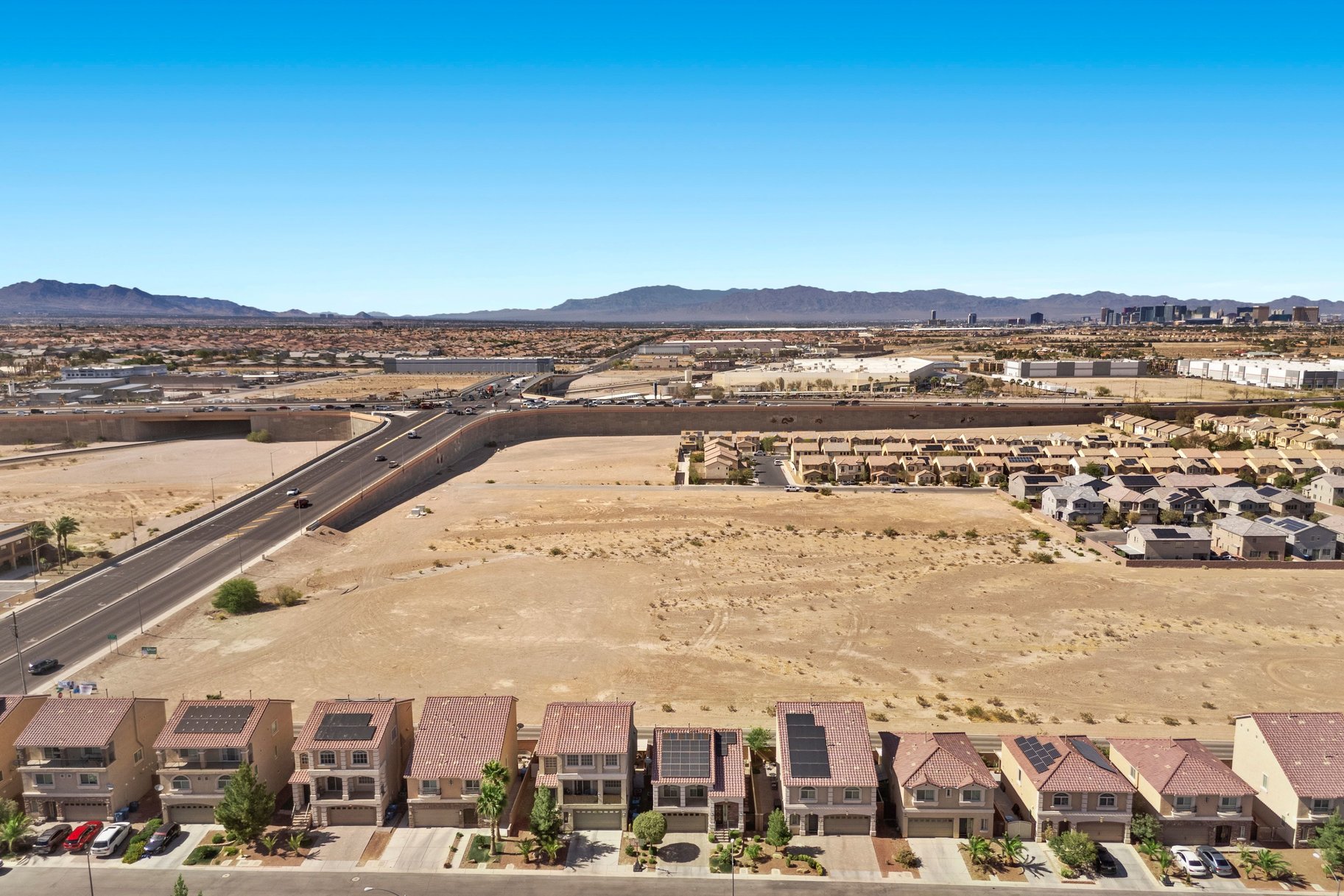  Poolside Living in the Heart of Southwest Las Vegas - 物件實景