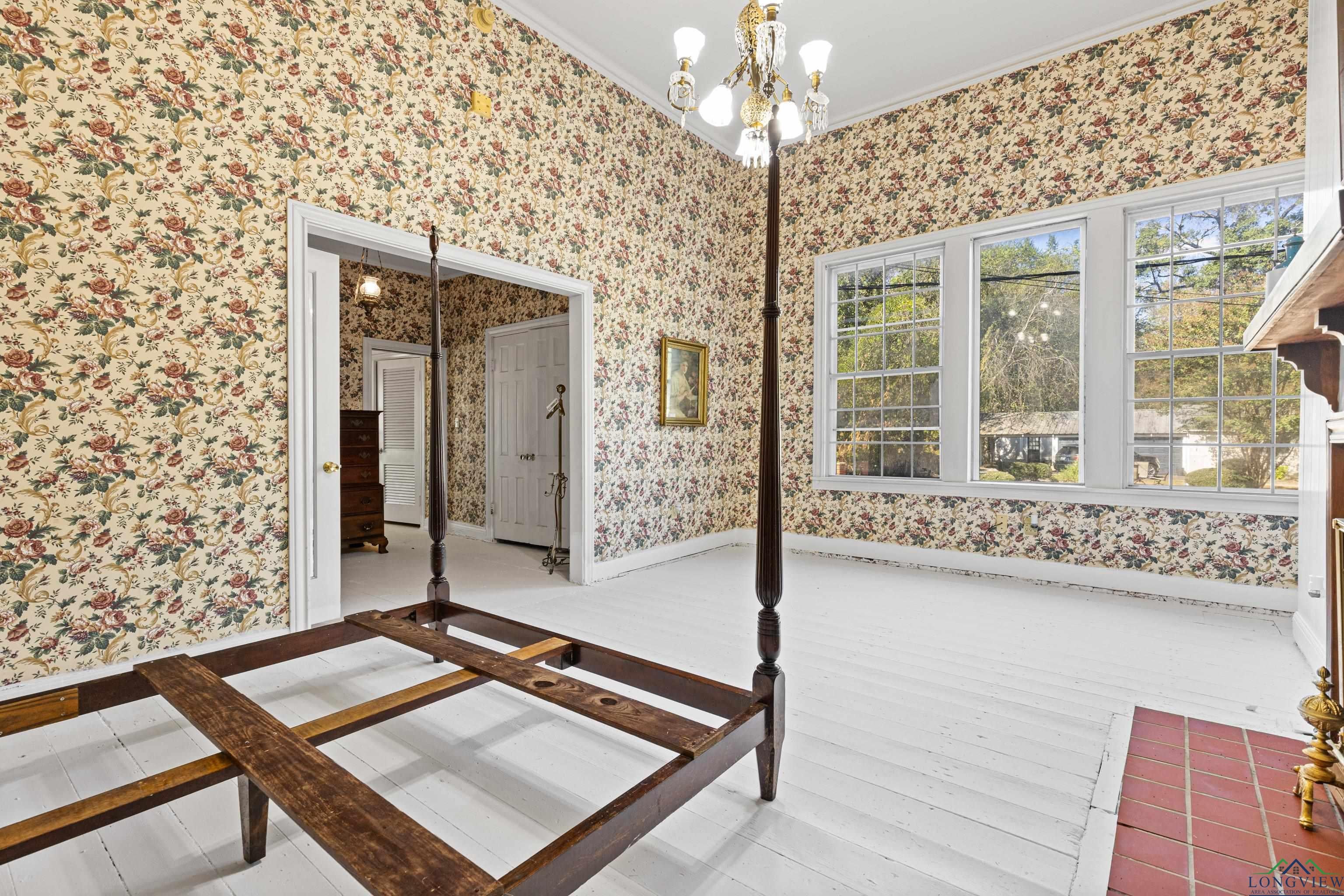 Jefferson, Texas, 75657, United States, 5 Bedrooms Bedrooms, ,5 BathroomsBathrooms,Residential,For Sale,1978271