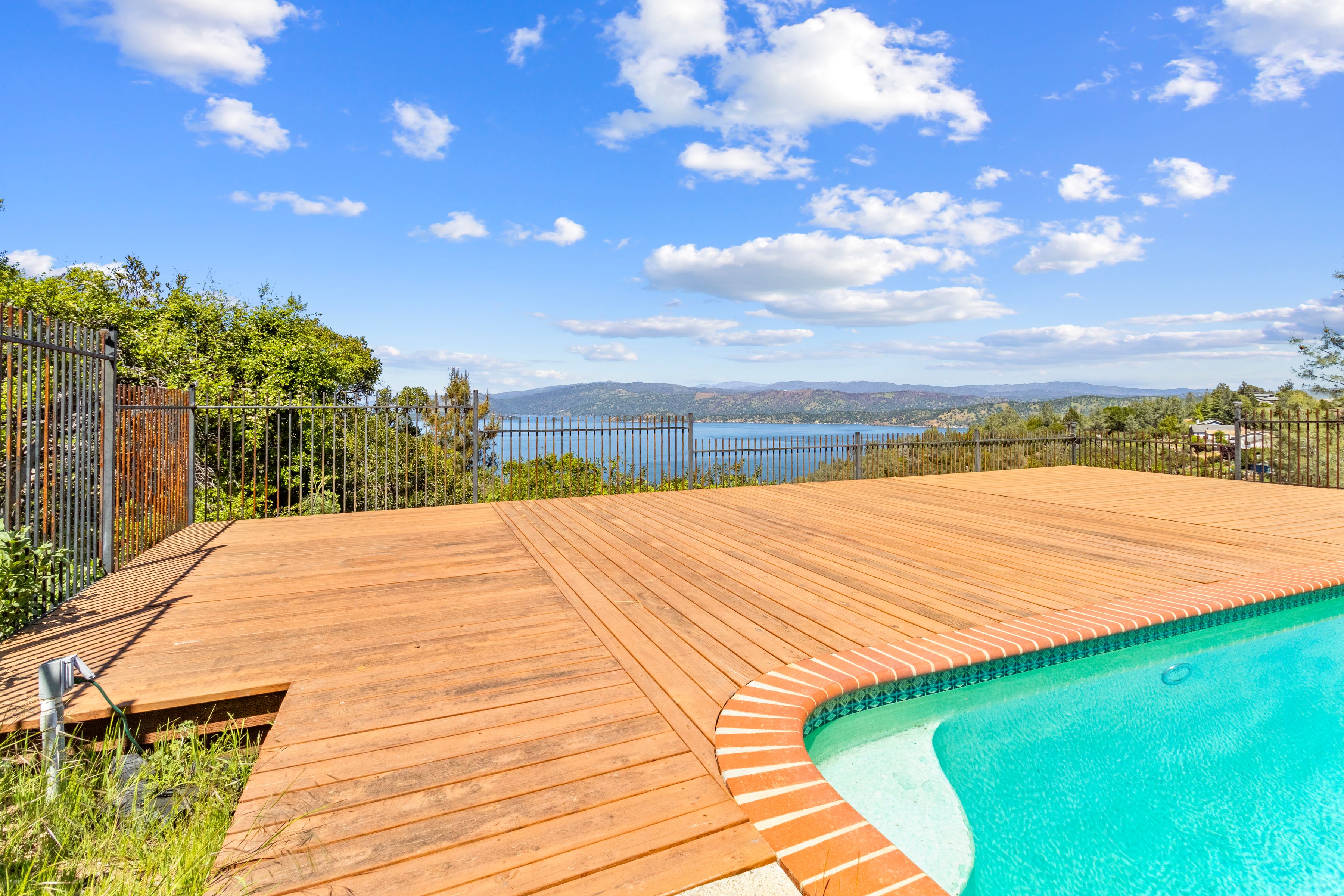  4805 Hawaina Way - 物件實景